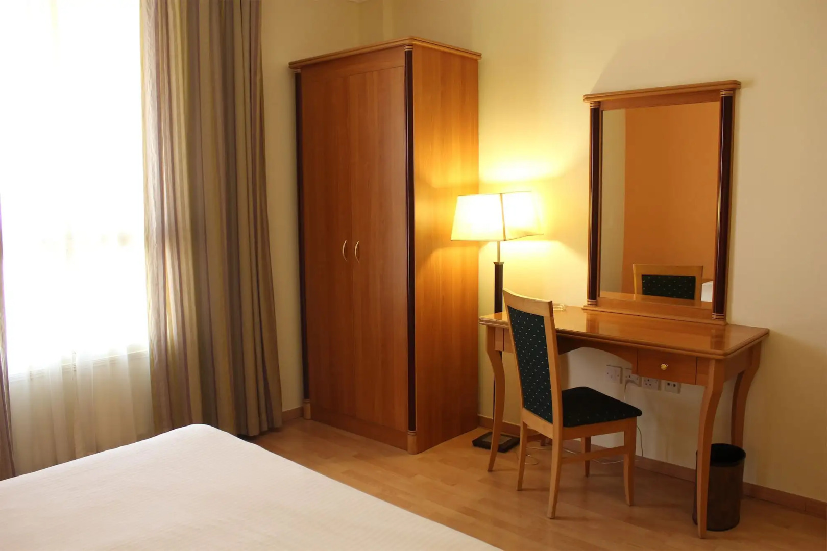 Le Royal Express Salmiya Hotel