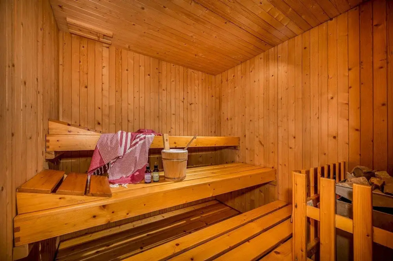 Linera 10 Emma Villas