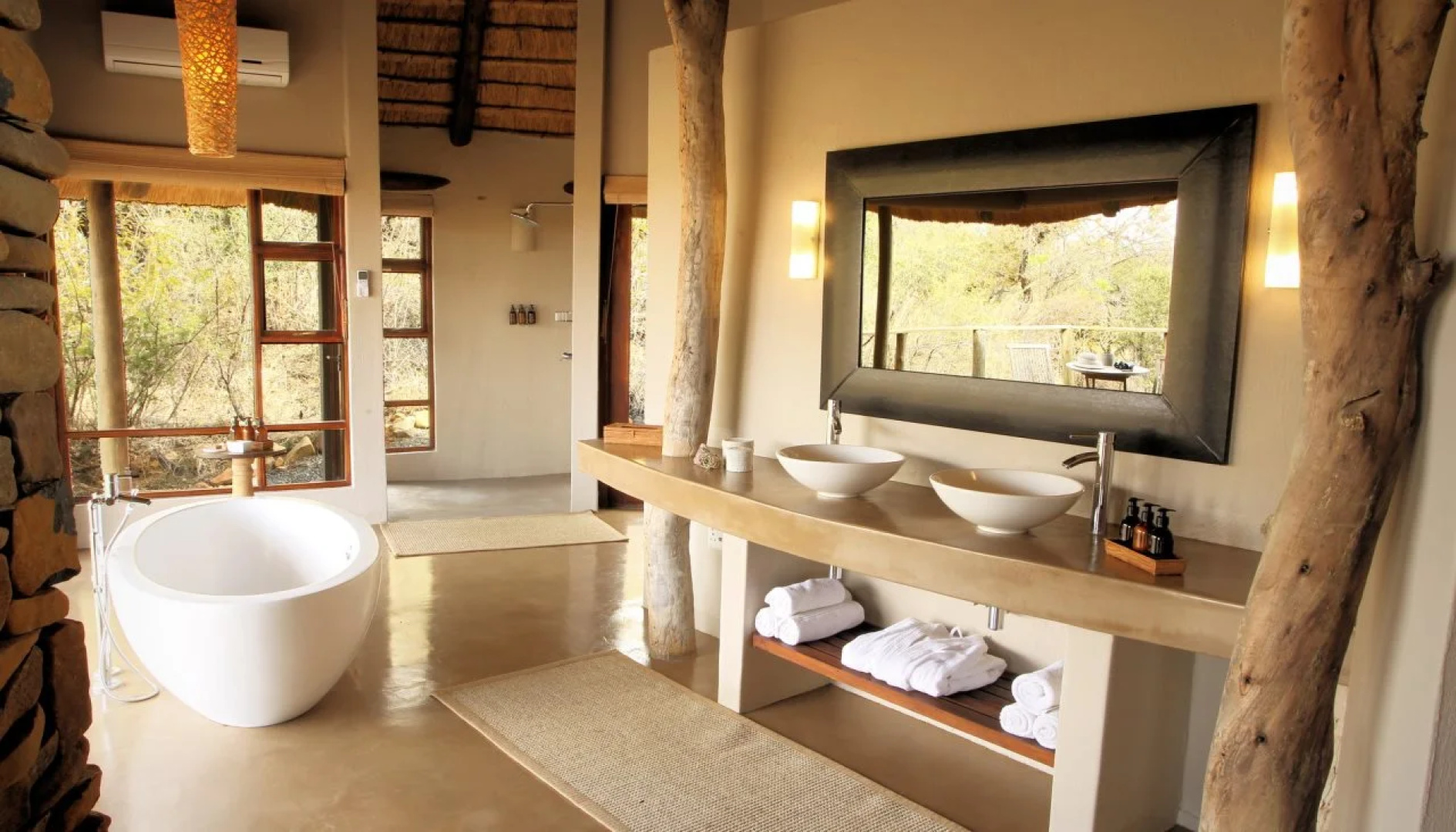 Nambiti Hills Private Game Lodge