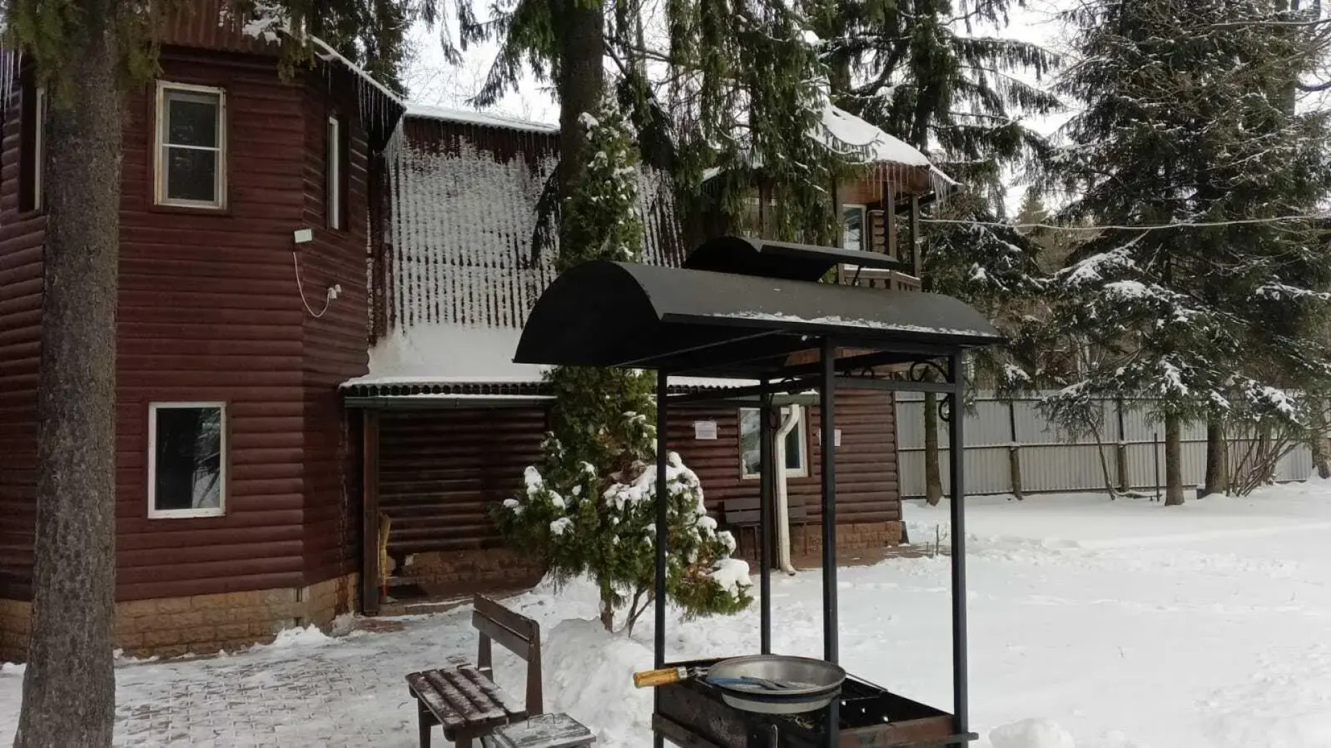 Дом с русской баней на дровах и бассейном в Жаворонках