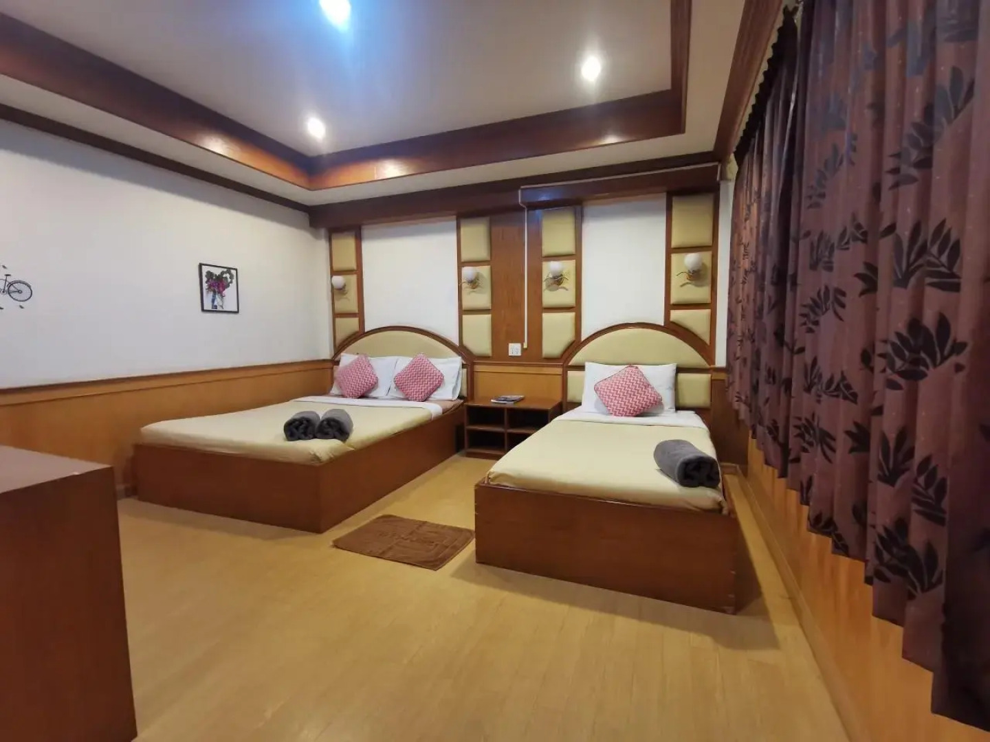 Supak Hotel