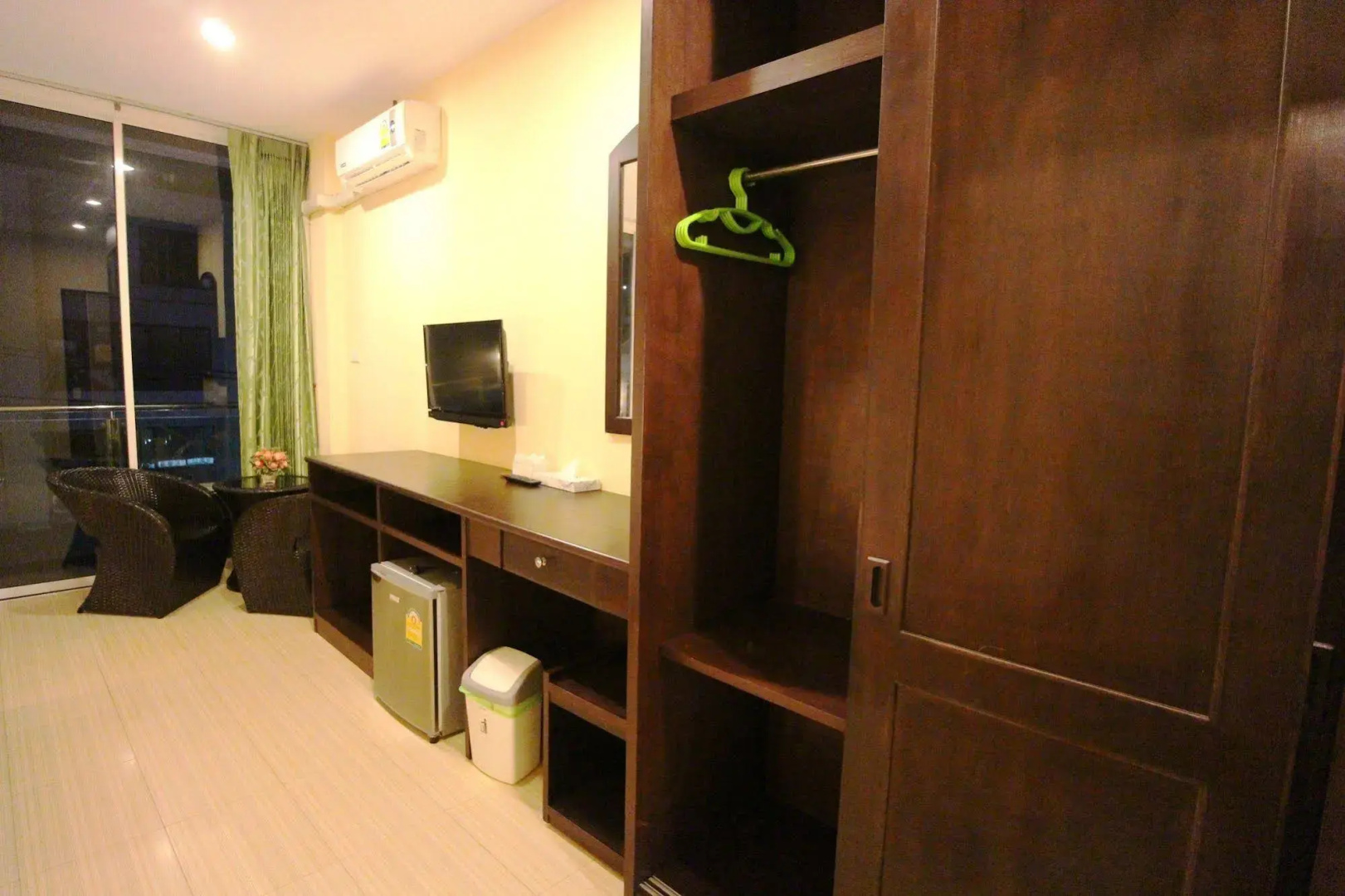 Toto Residence