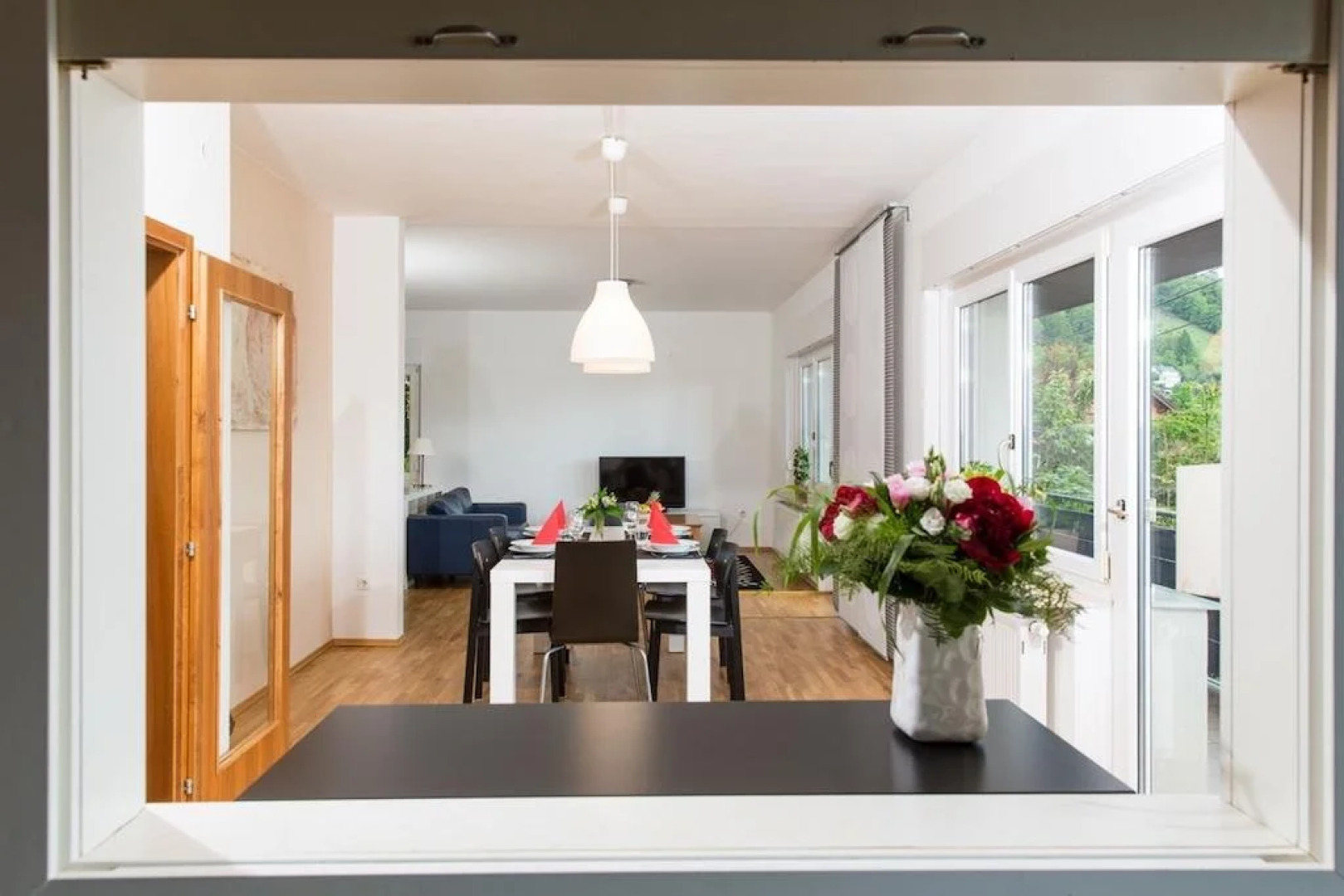 Perfect View - Quiet and Family Friendly