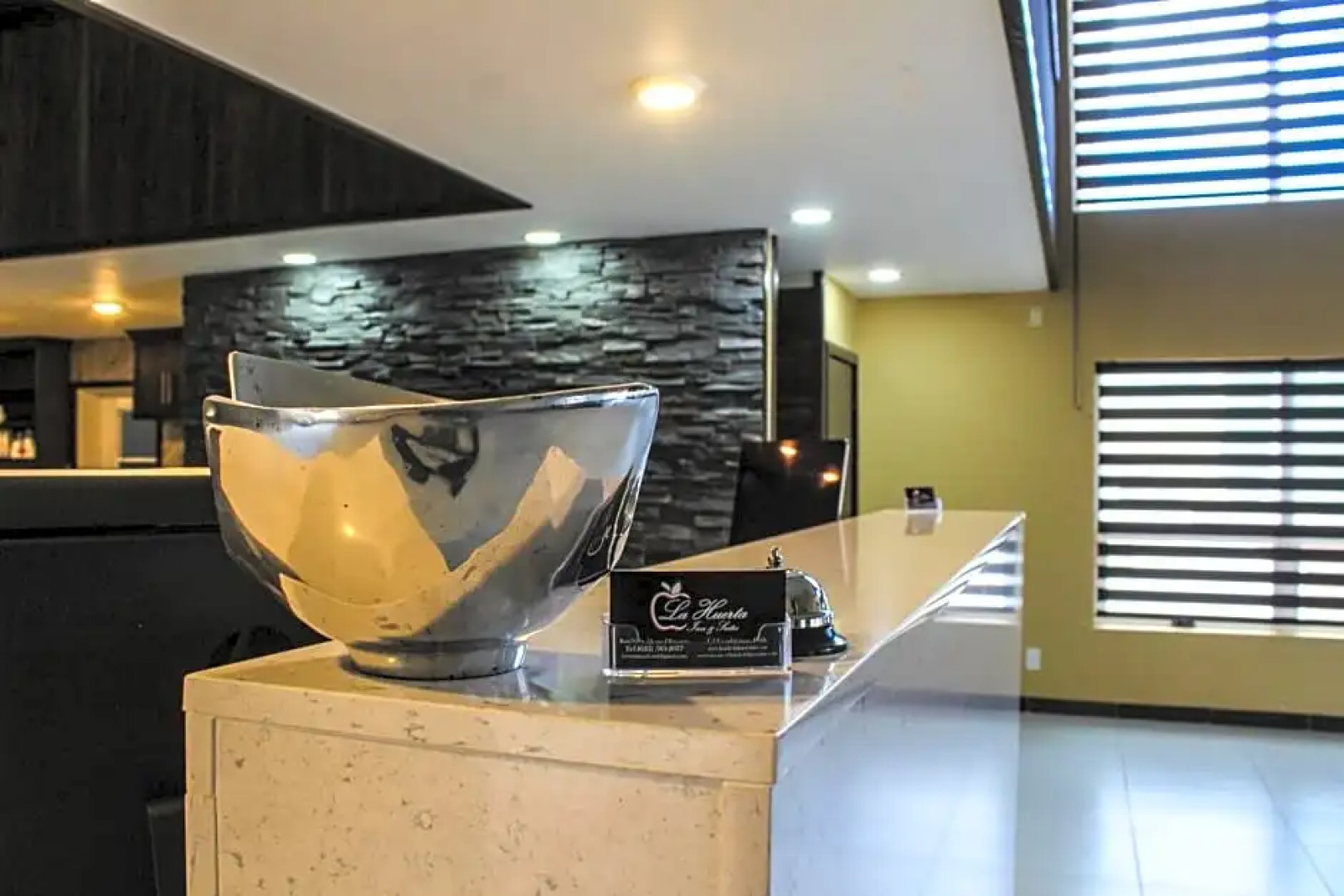 La Huerta Inn & Suites