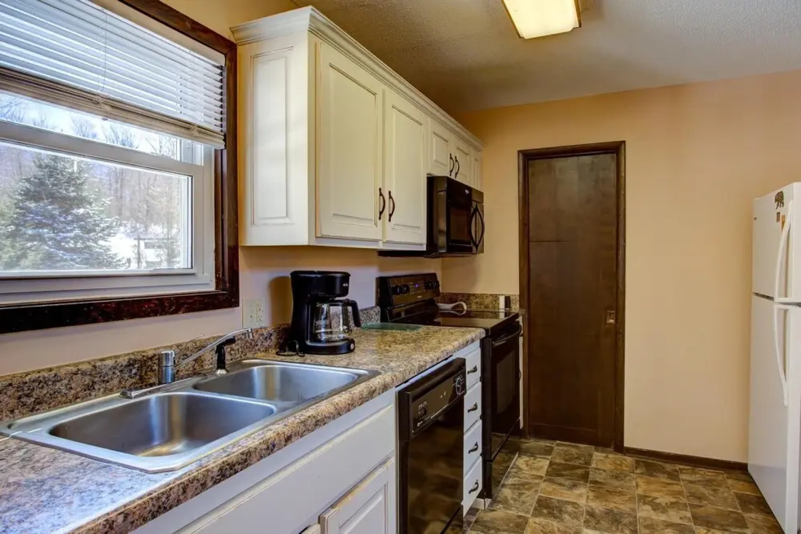 VCI - Beech Manor 4 Bedroom