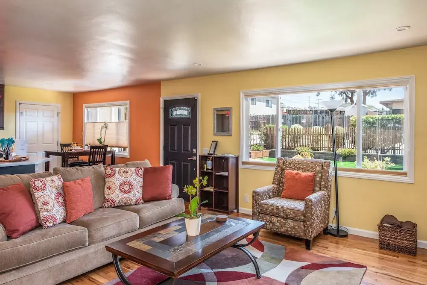 3733 Seaside Retreat