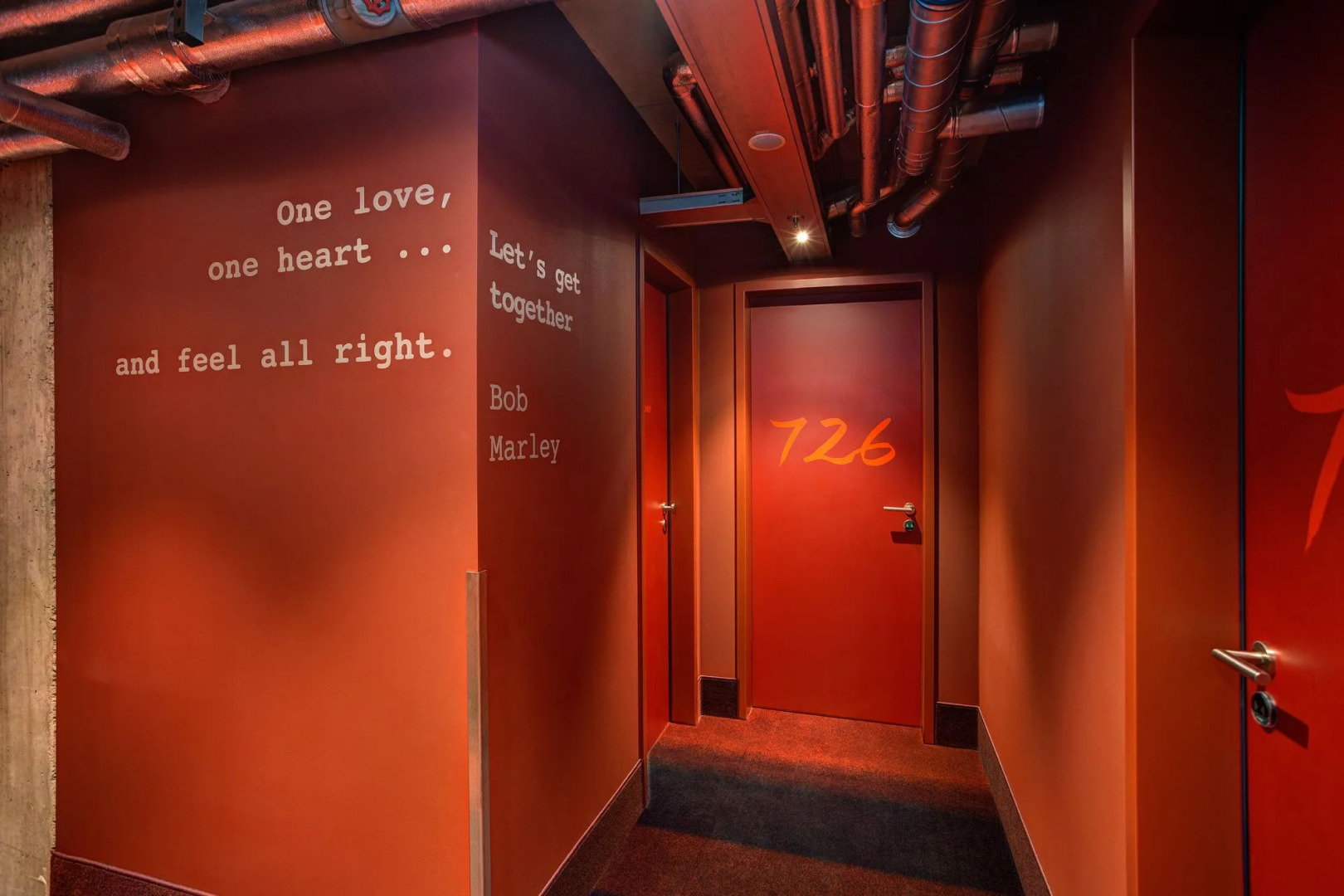 MEININGER Hotel Berlin East Side Gallery