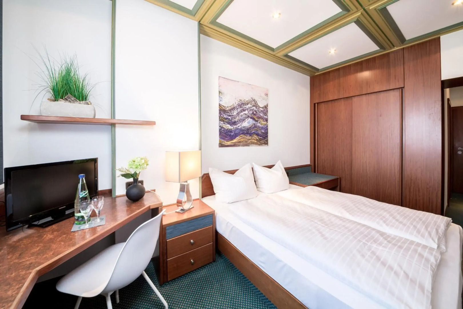 Best Living Hotel Arotel