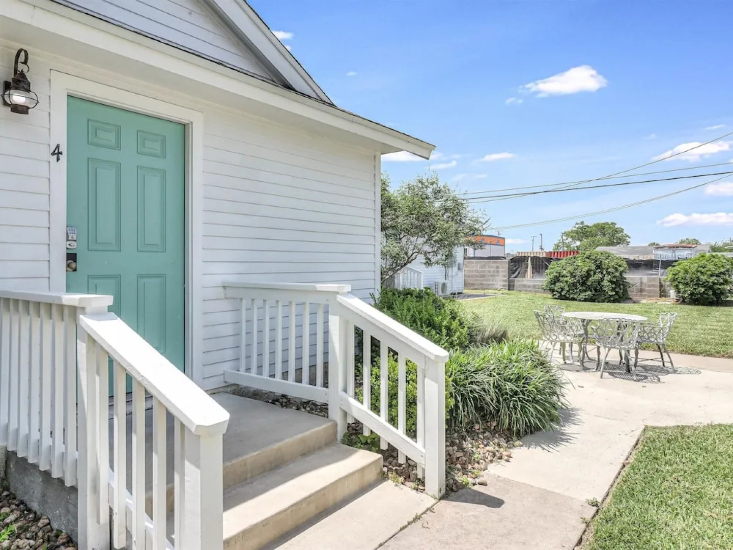Coast Oaks Cottage 4 1 Bedroom Cottage by RedAwning