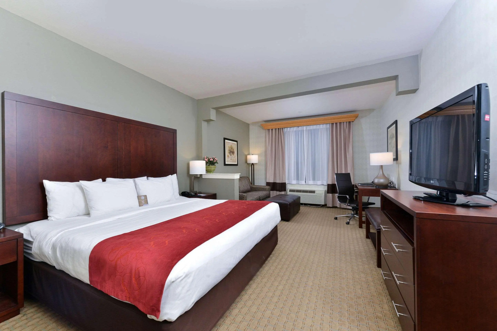 Comfort Suites Airport Tukwila Seattle