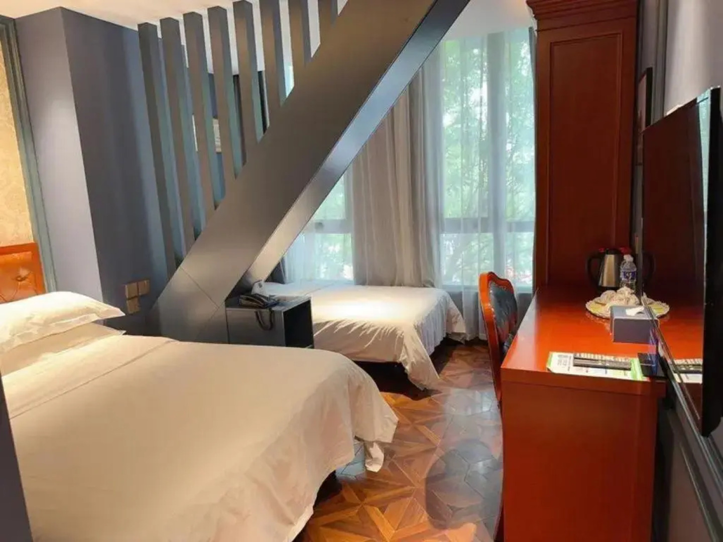 Yiting Zhenshe Hotel (Beijing Qianmen Pedestrian Street)