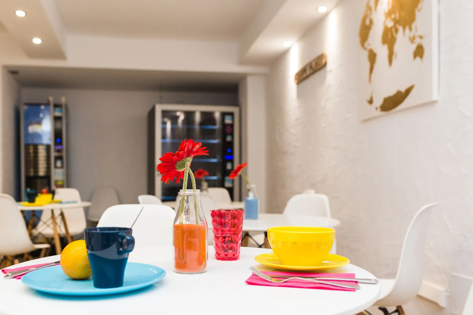 Y Hostel - Albergue Juvenil