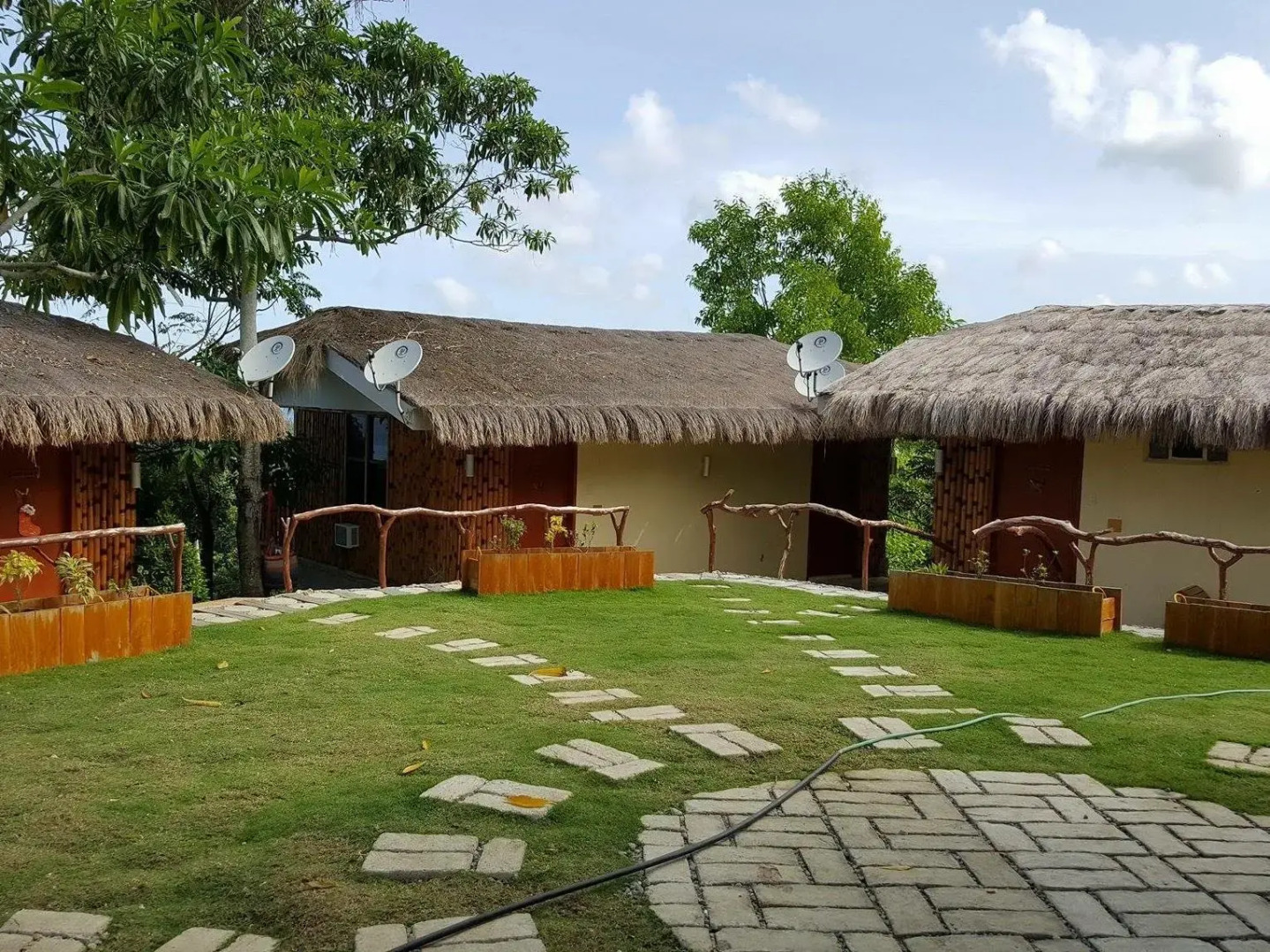 Nathandrei Highlands Hotel