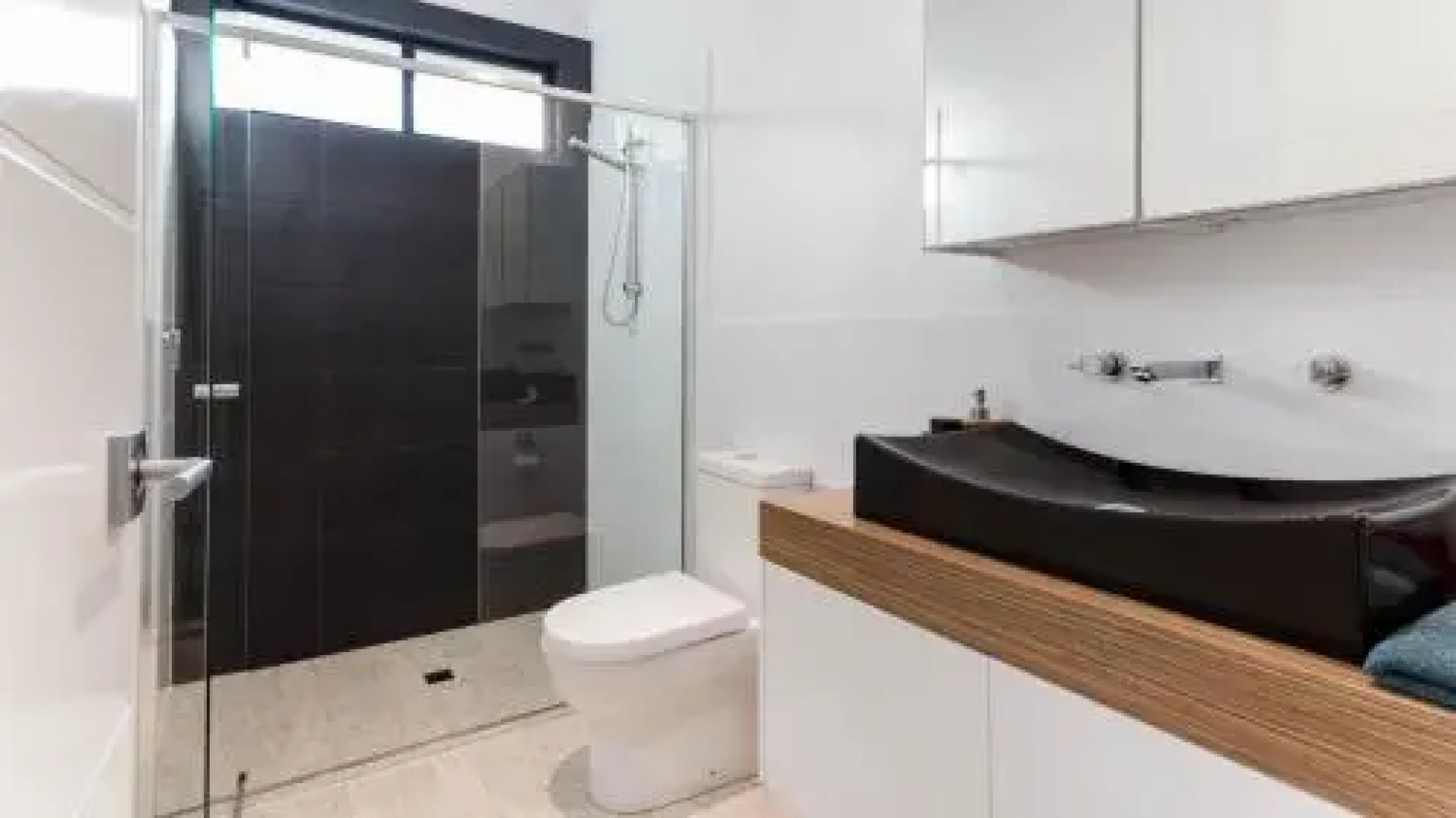 Great Ness Beachhouse - WiFi - Pet-Friendly