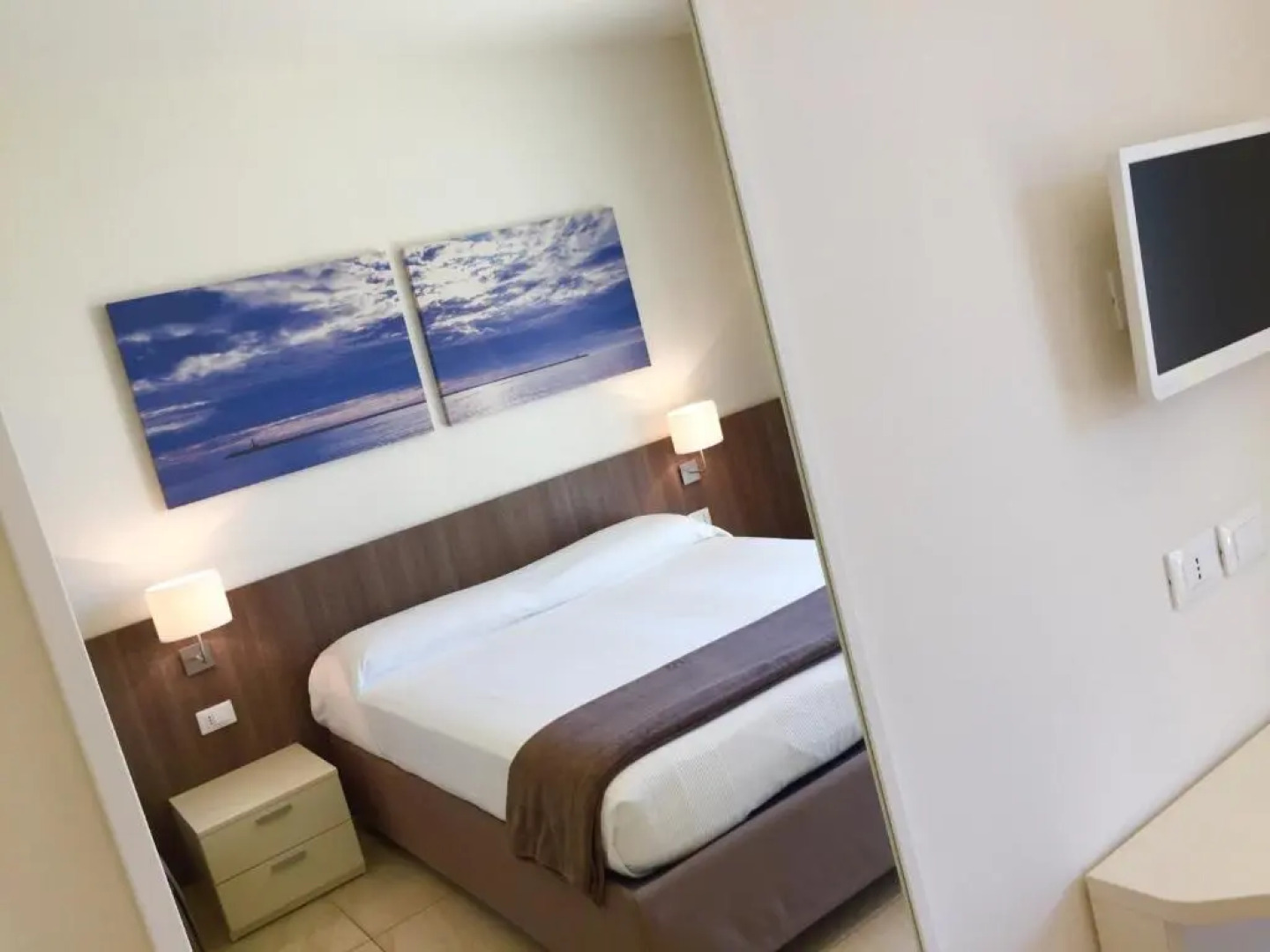 Residenza Roma Marina