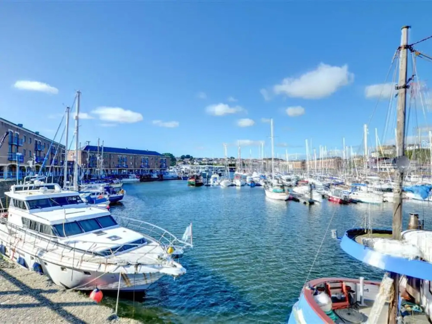Modern Holiday Home in Milford Haven With Balcony