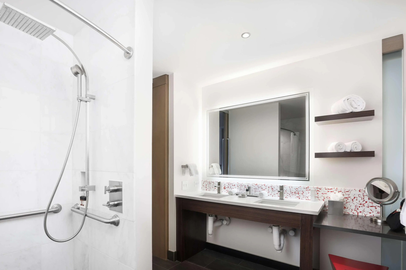 The Art Hotel Denver, Curio Collection by Hilton