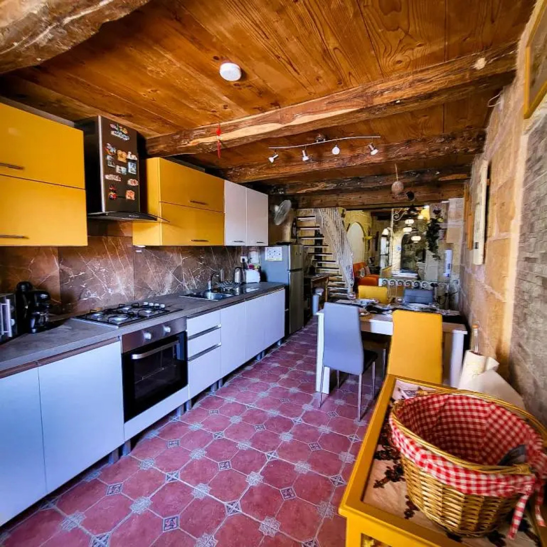 1500 Little Pink House in Kalkara Creek