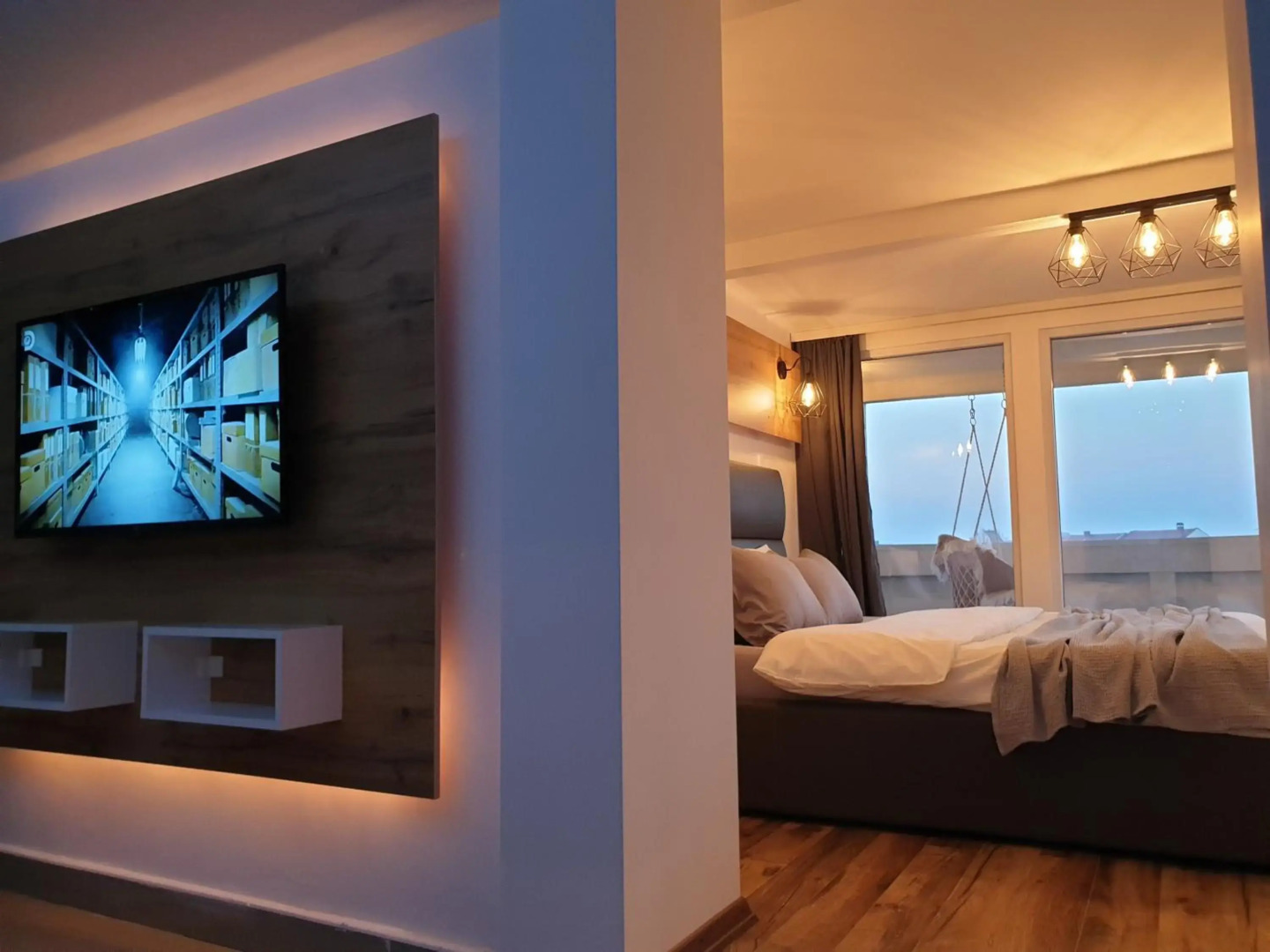 Sky Apartments Special