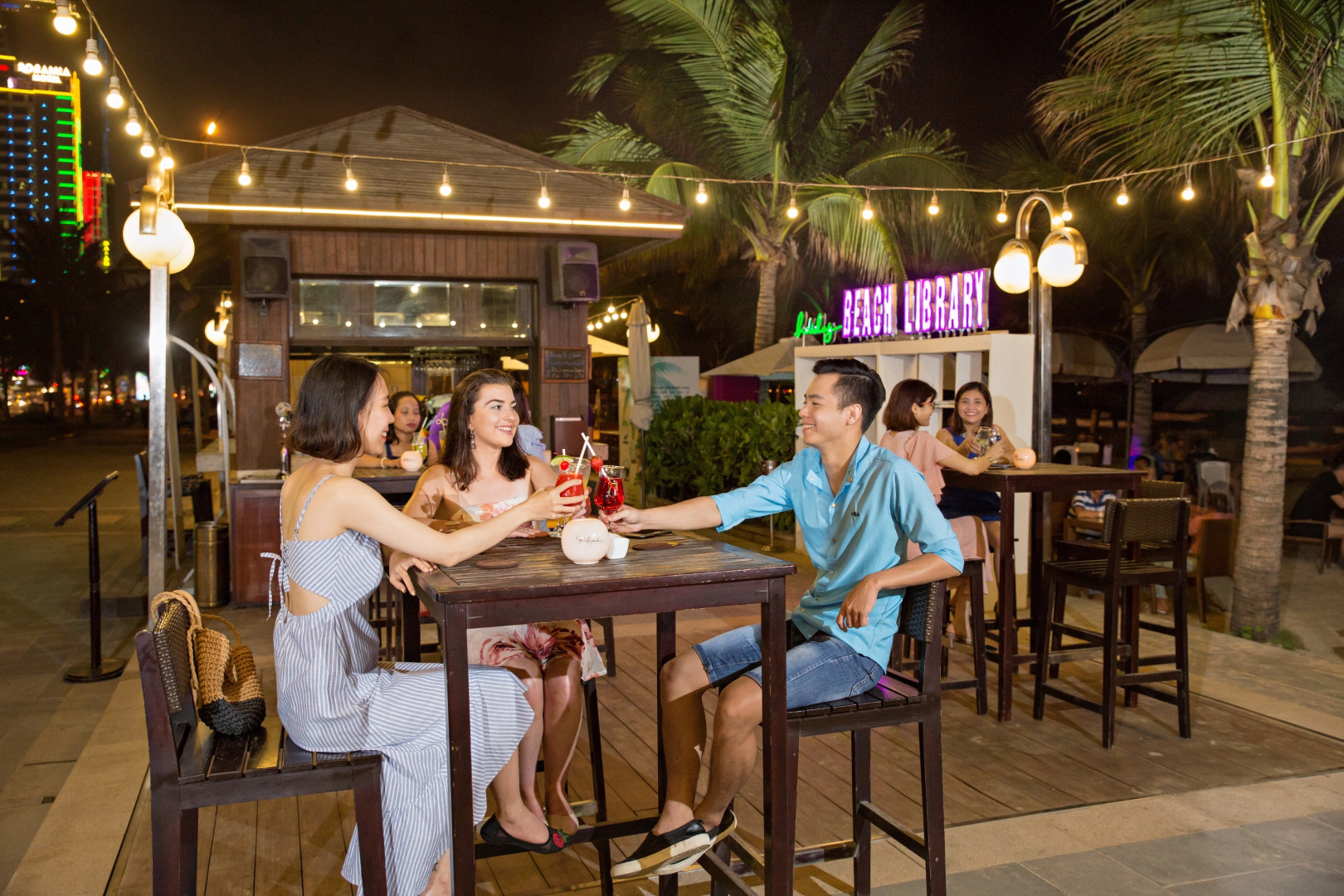 Holiday Beach Hotel Danang