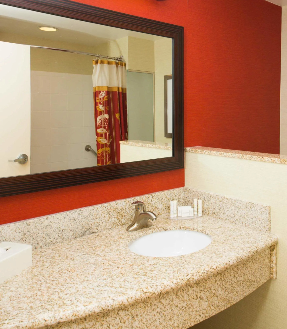 Courtyard by Marriott Warner Robins