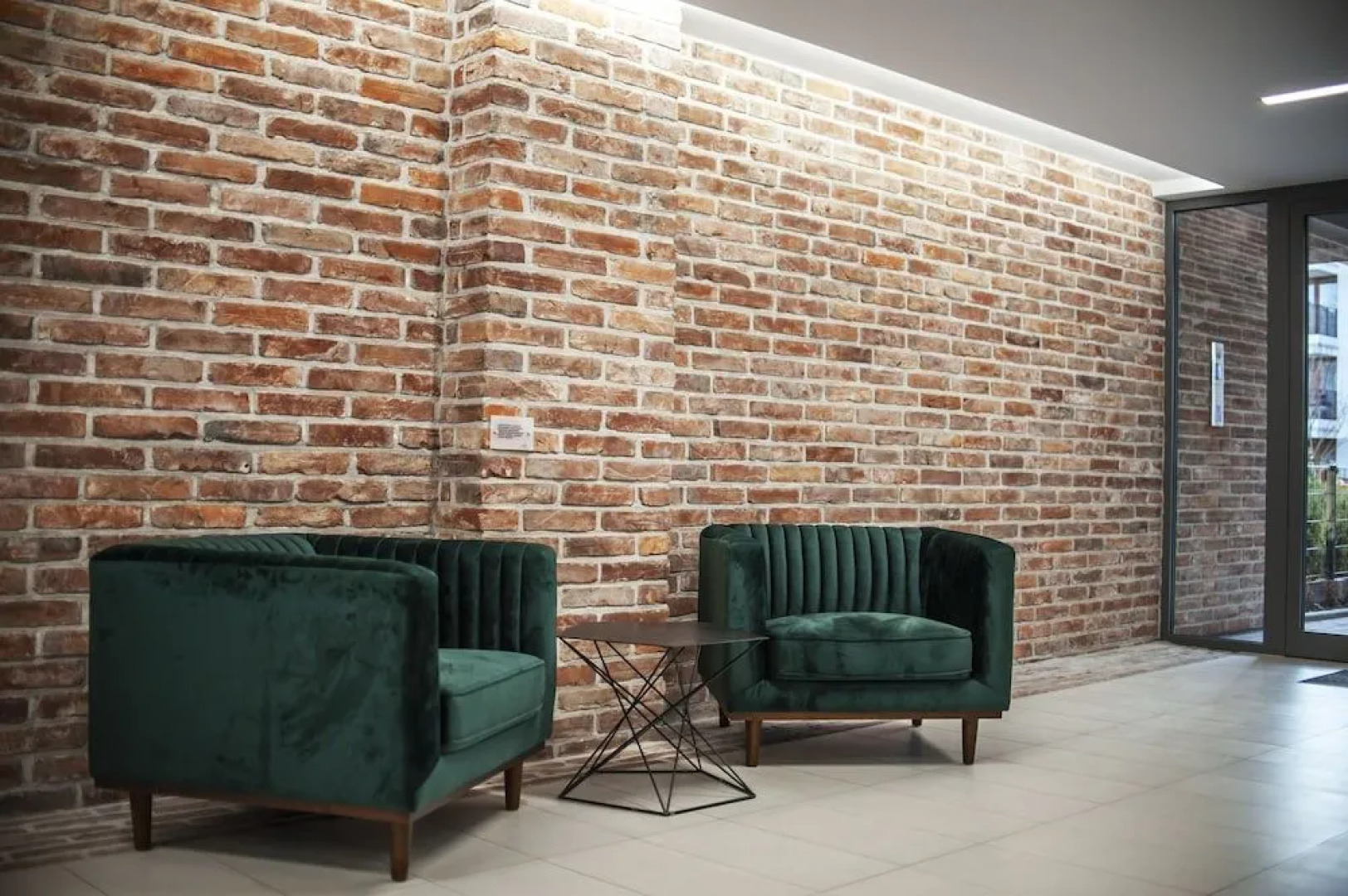 Jacuzzi Glass-House Central Station