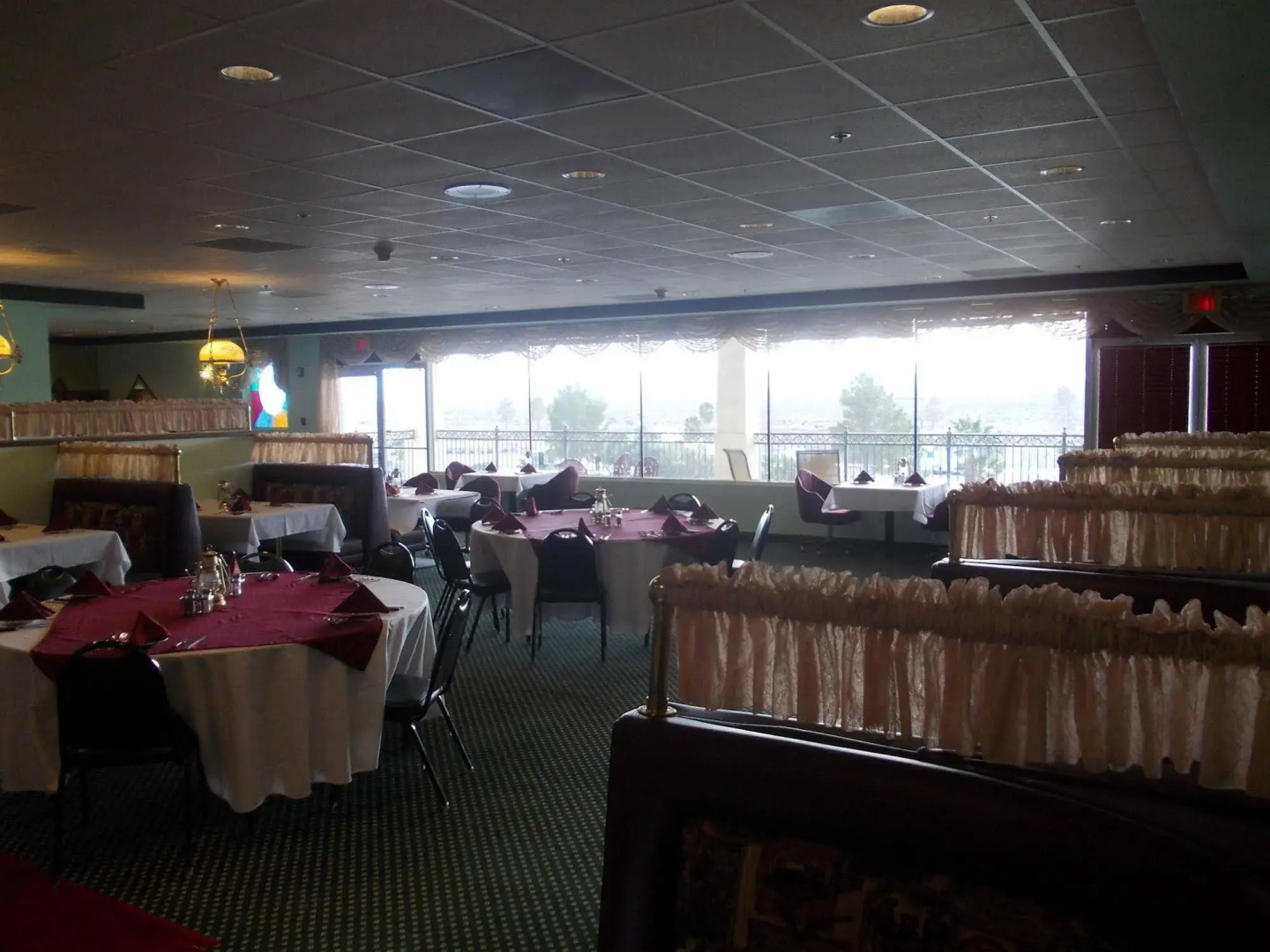 Longstreet Inn & Casino