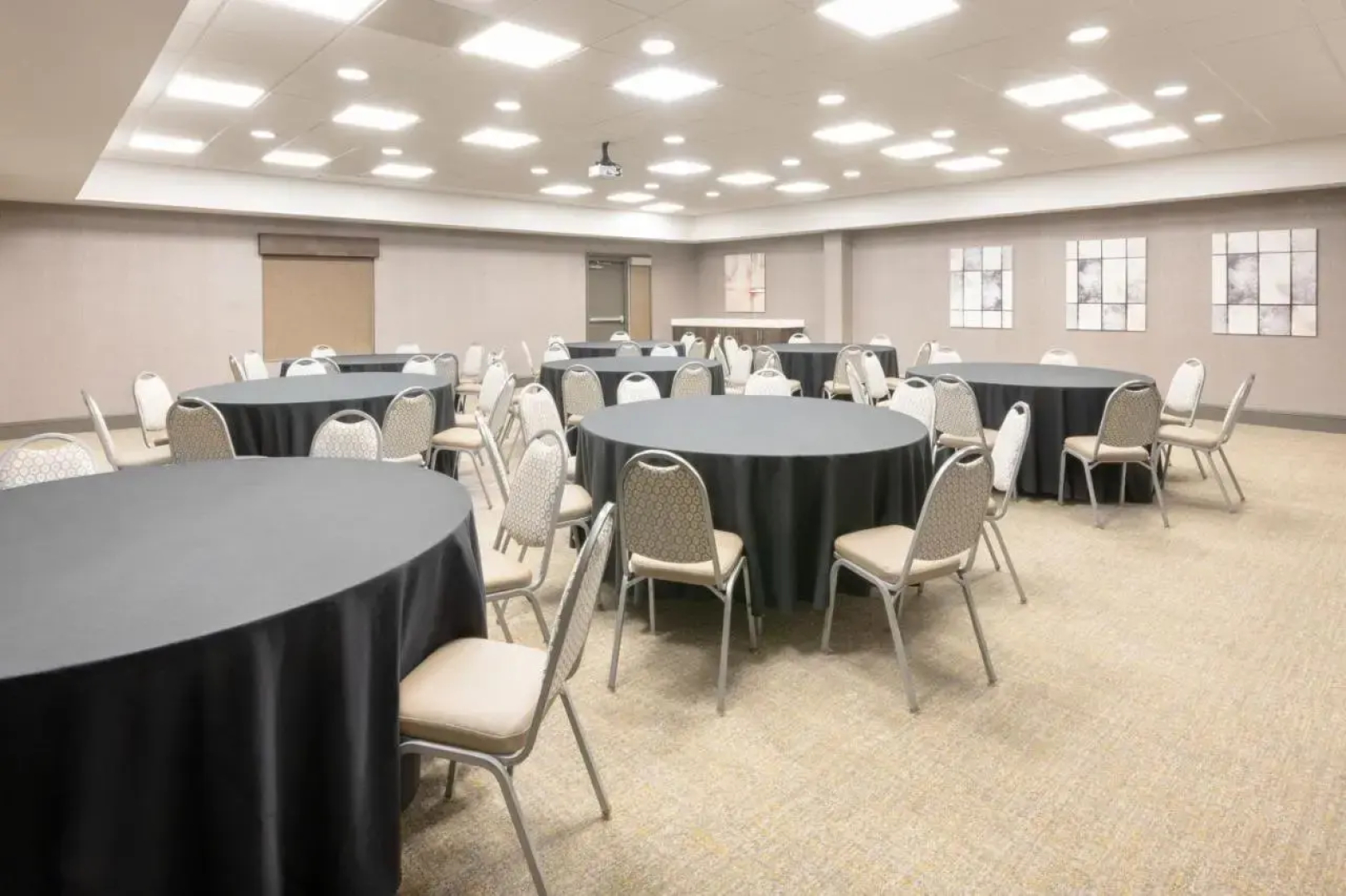 Holiday Inn Express Atlanta Conyers