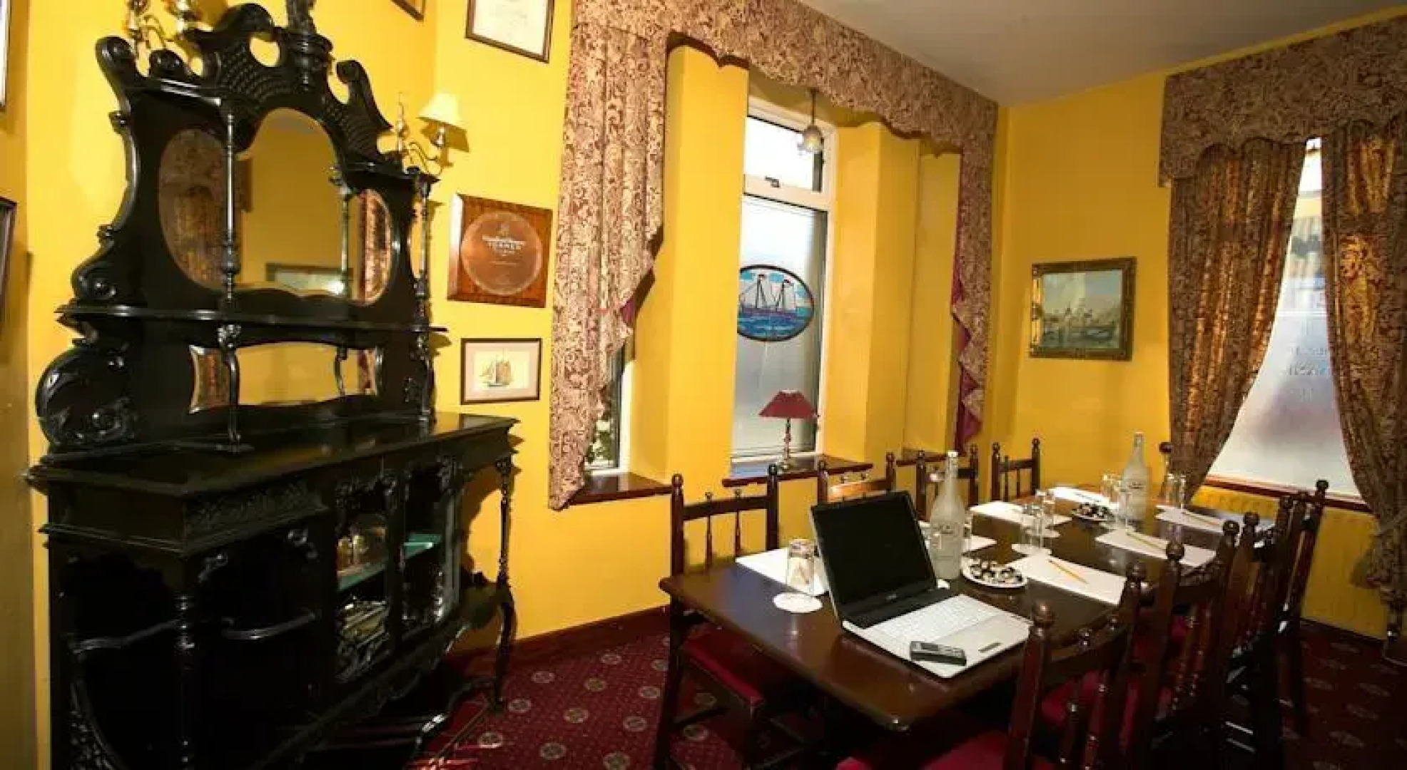 The Redbank Restaurant & Guesthouse