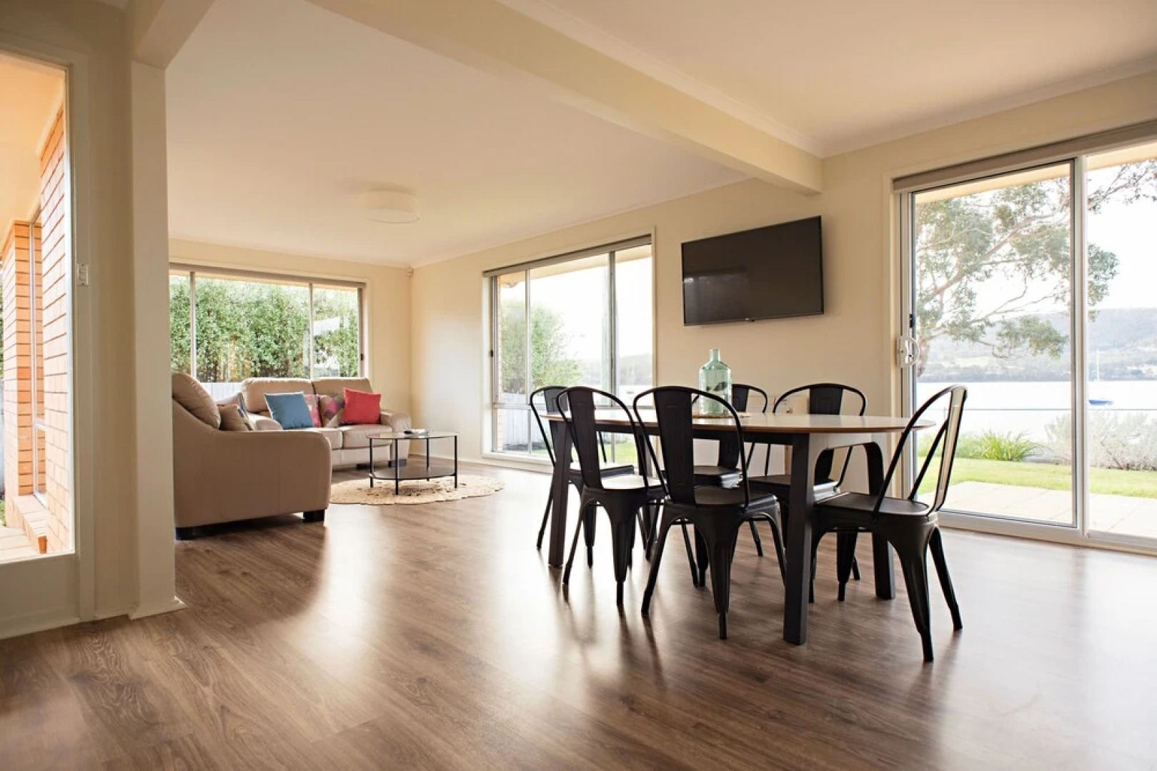 Waterfront Holiday Home - Esplanade 54