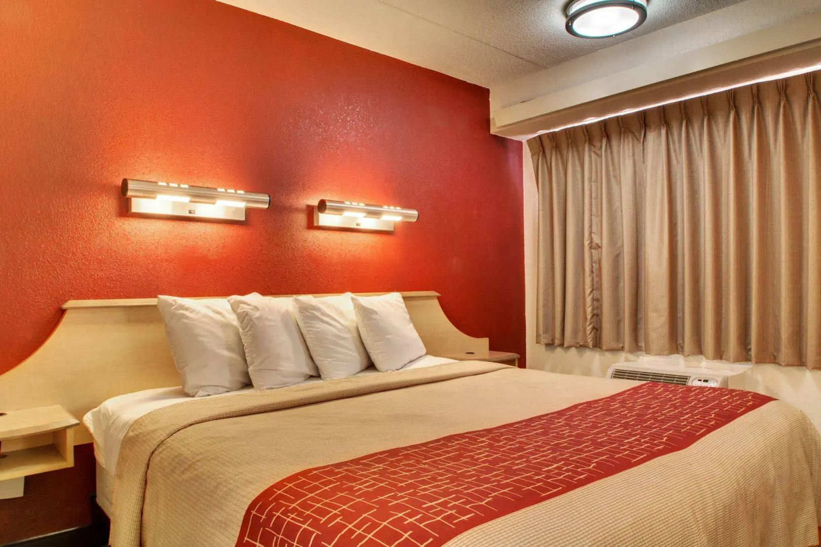 Red Roof Inn St Louis - Westport/ Maryland Heights