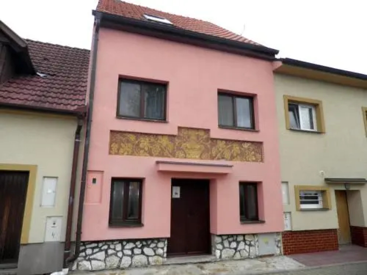 Vinný sklípek u Dědy