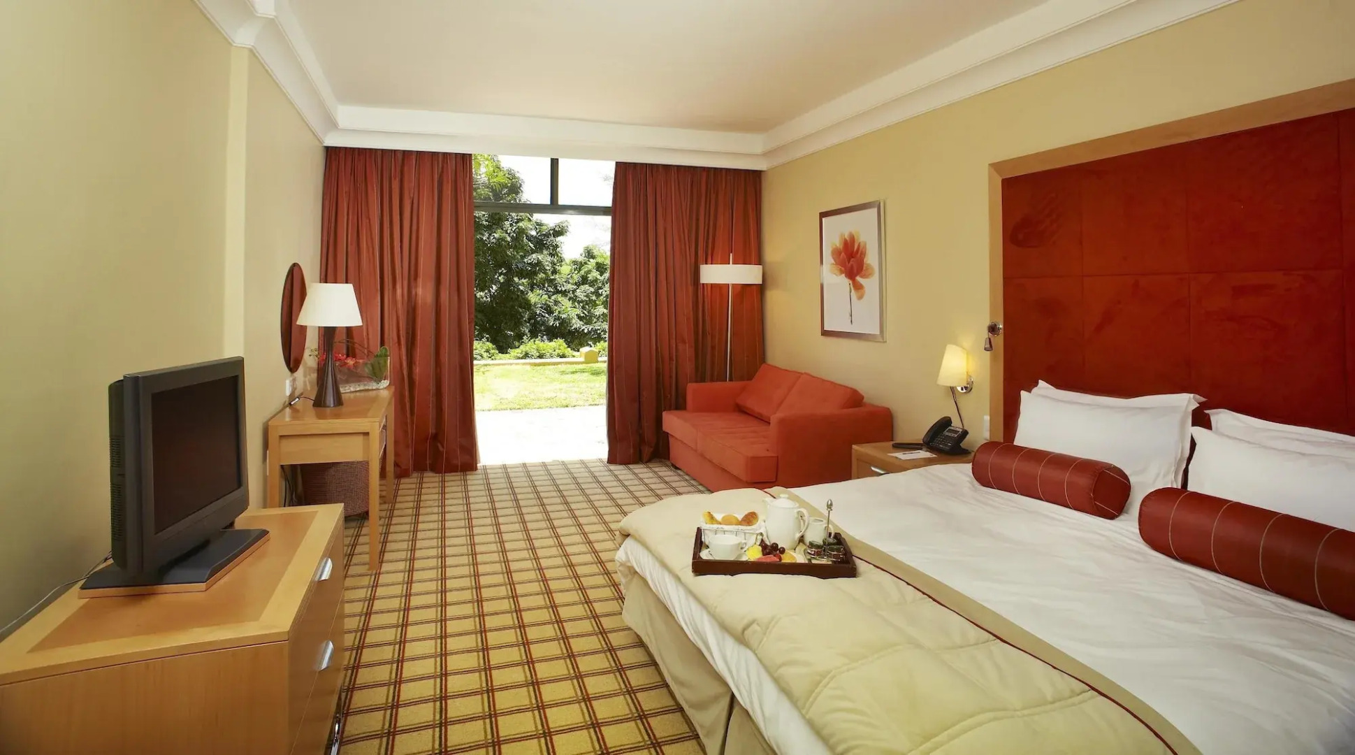 Sun City Hotel and Casino