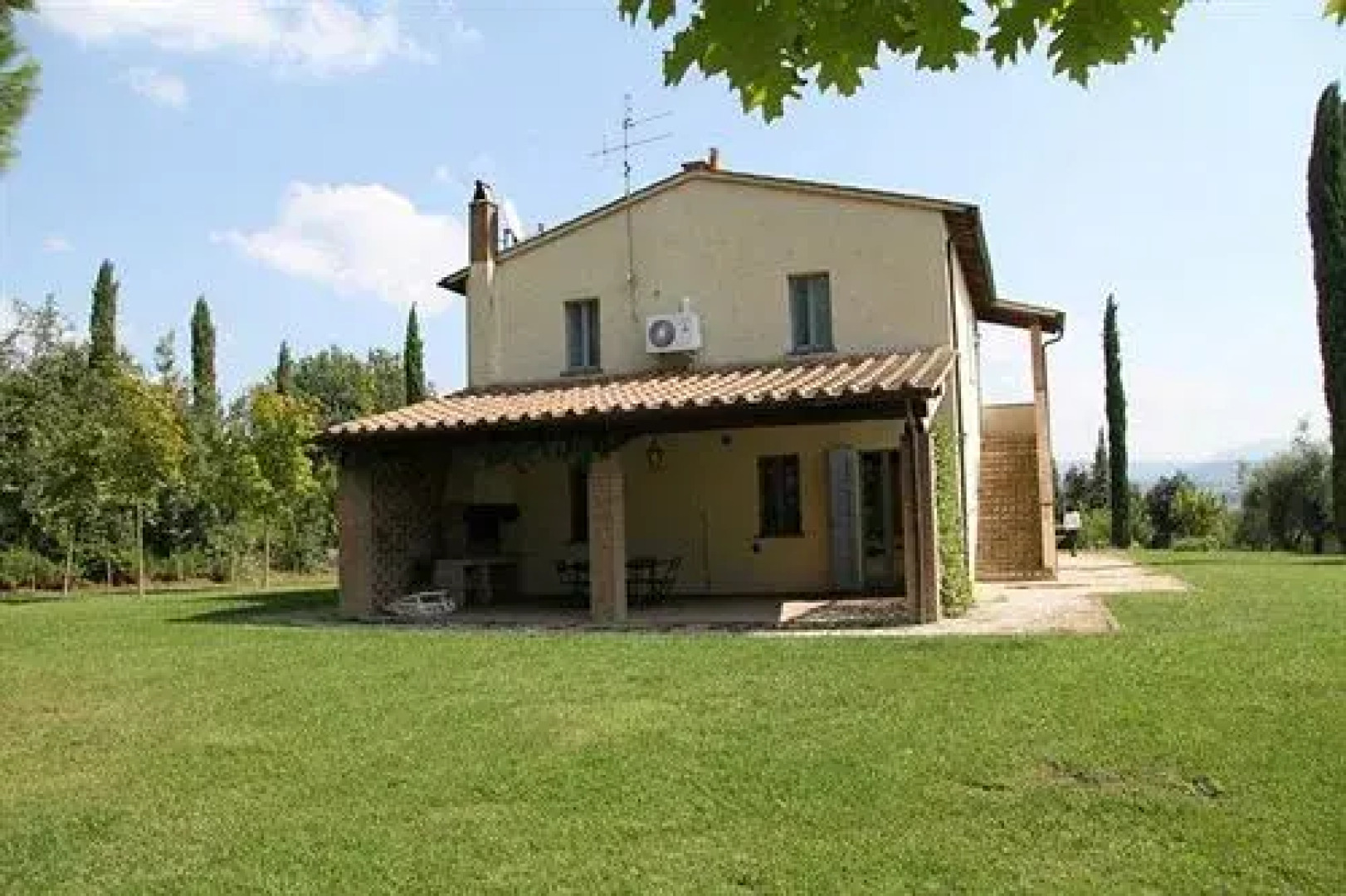 Podernovo di Castello delle Regine