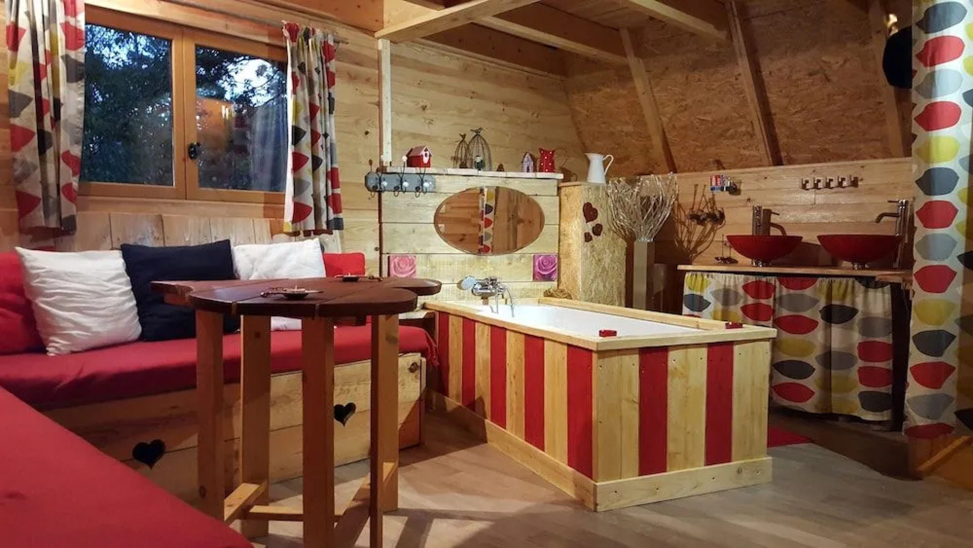 Le Nid dans les Bruyères