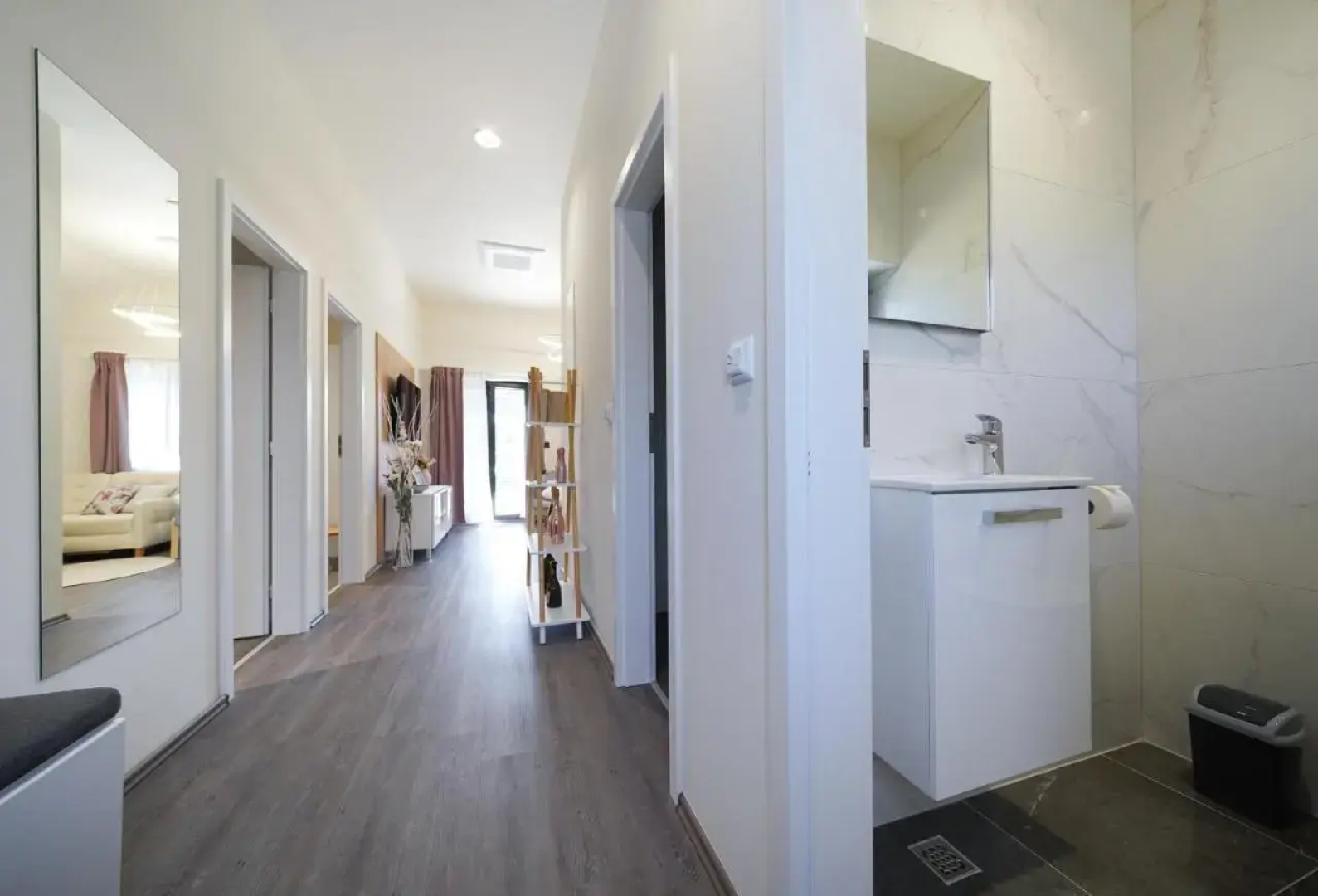 Apartment Pridraga 4