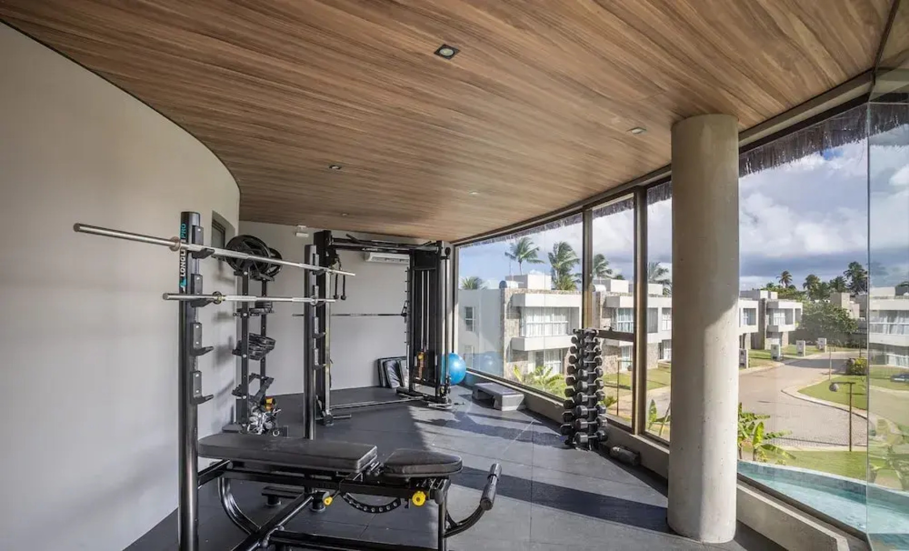 NLU - Full-featured Condominium at Marceneiro Beach