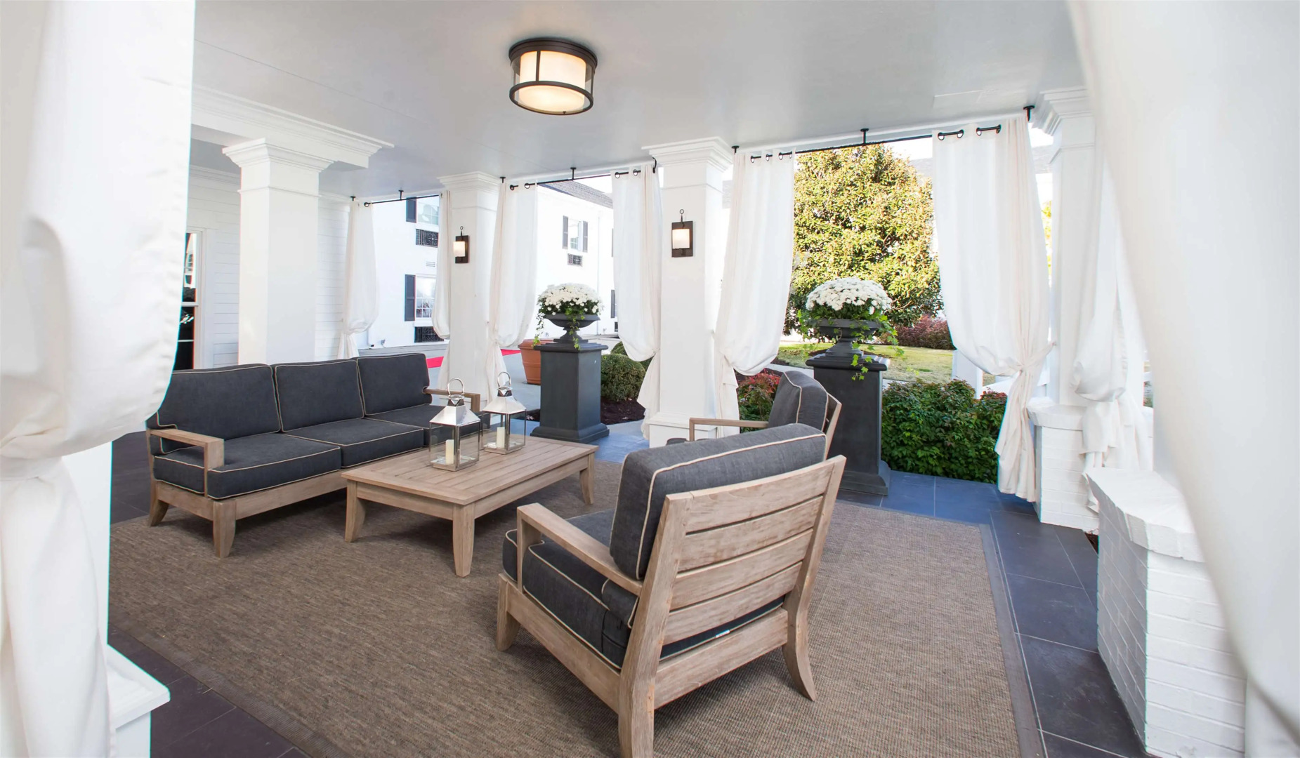 The Campbell House Lexington, Curio Collection by Hilton