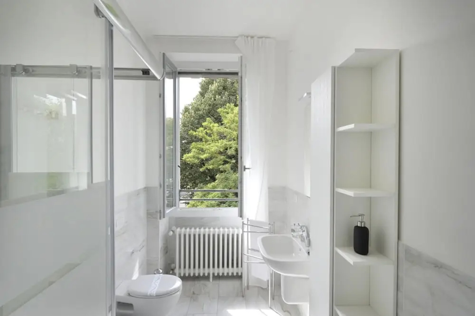 AT Home Heart of Milan - City Apartment