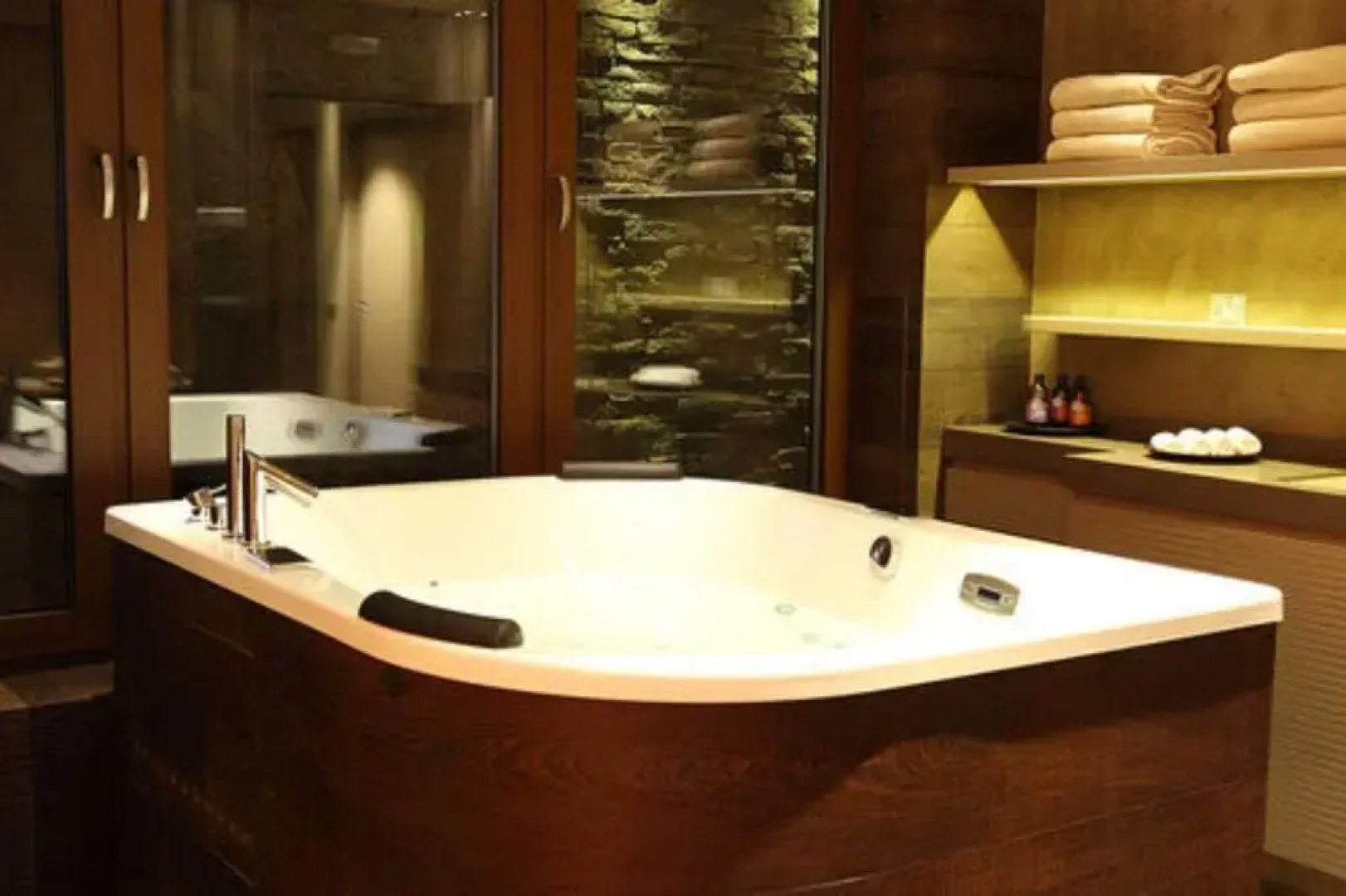 Rosapetra Spa Resort