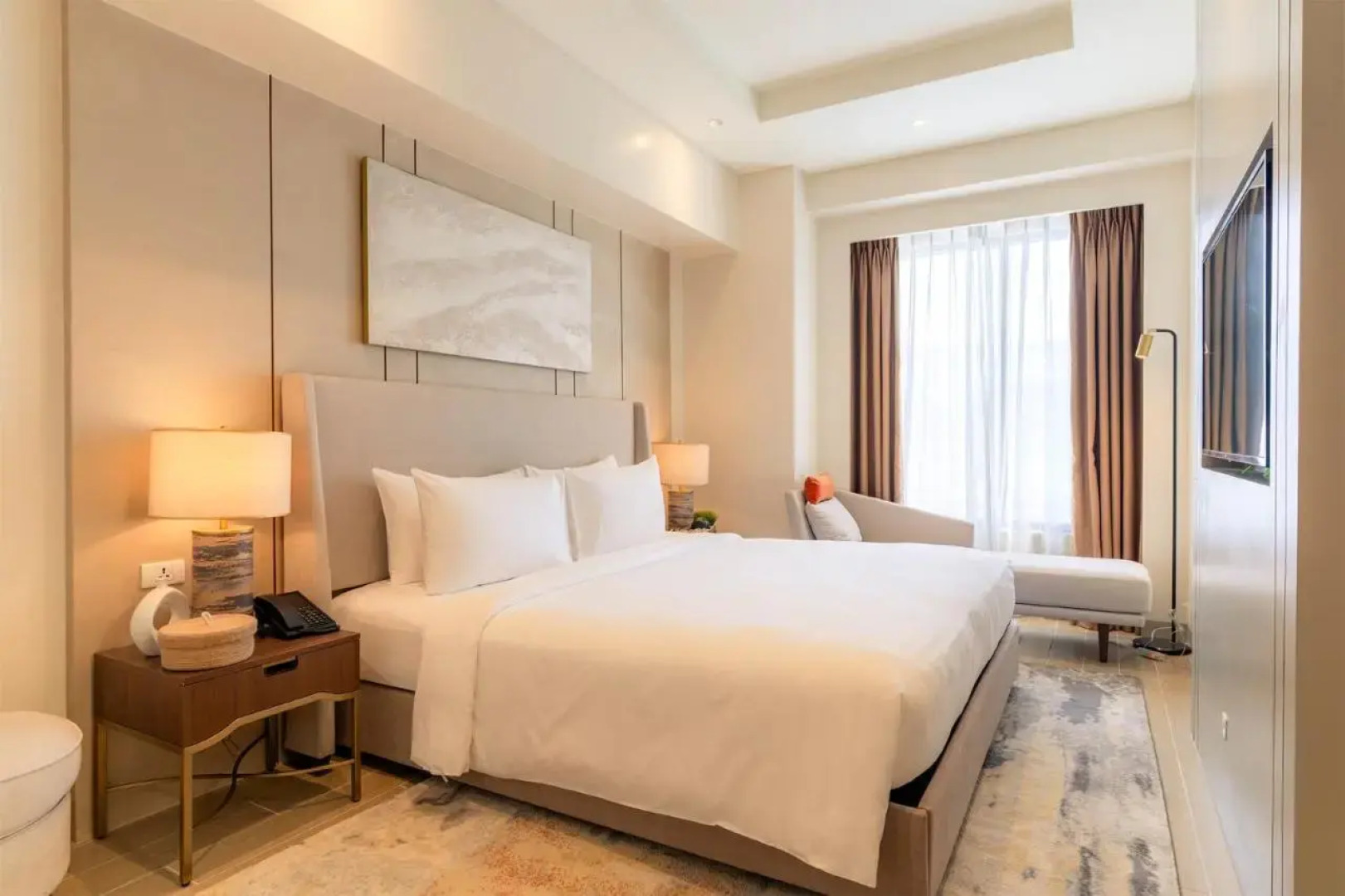 Modern City Stay Near Manila Bay Attractions