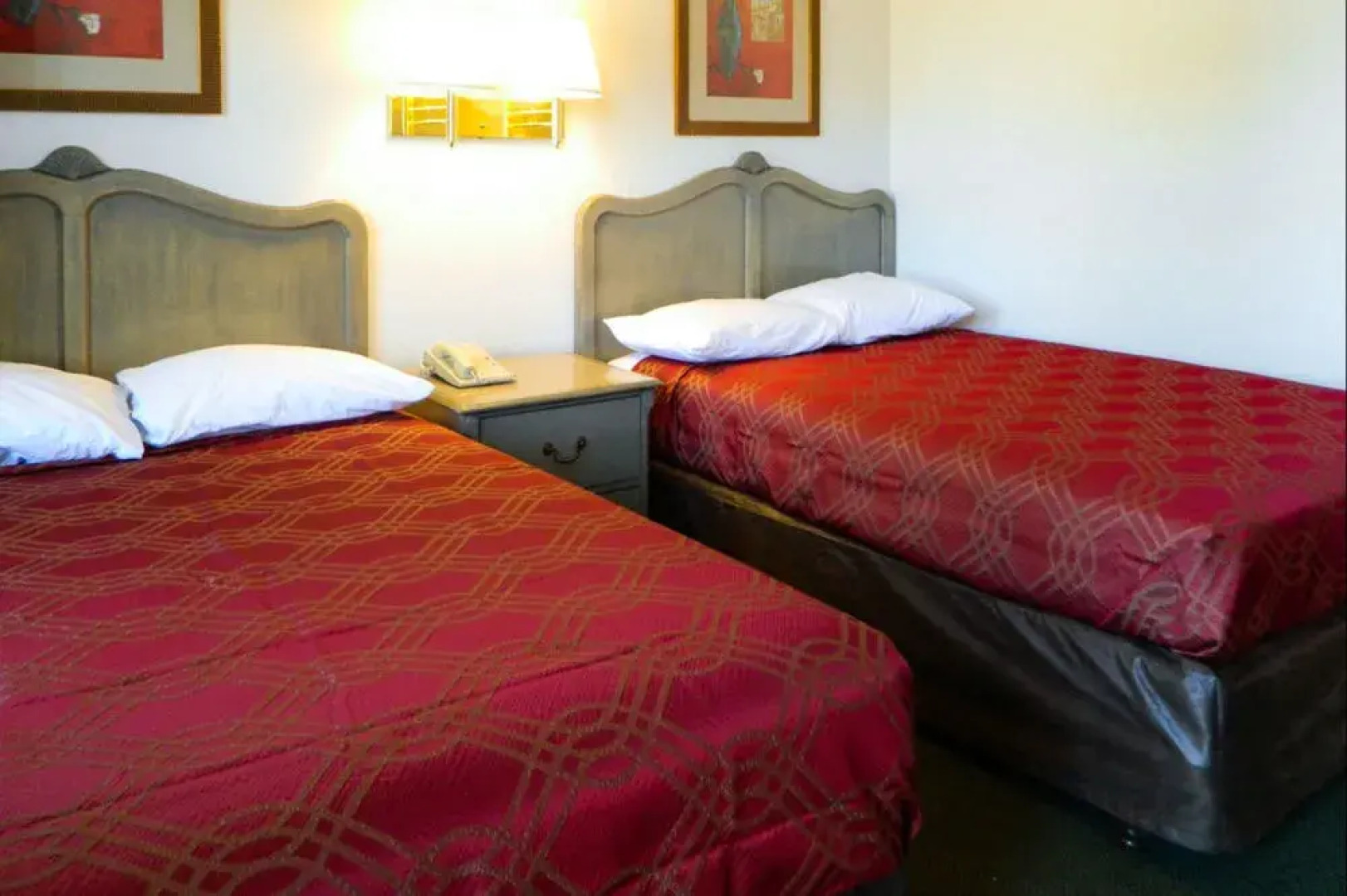 Econo Lodge I-5 at Rt. 58