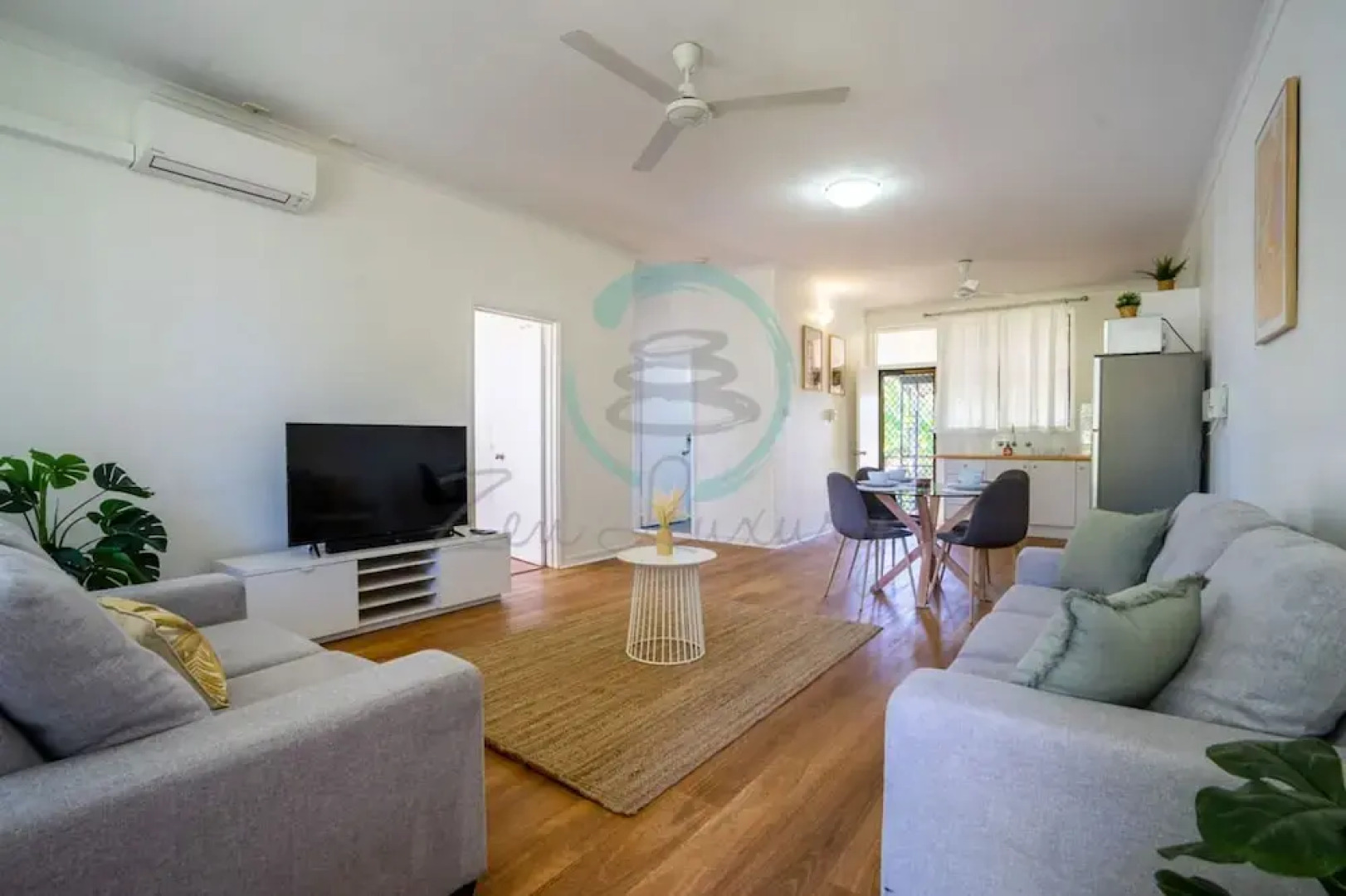 Zen Nest Cozy Lawn Minimalist