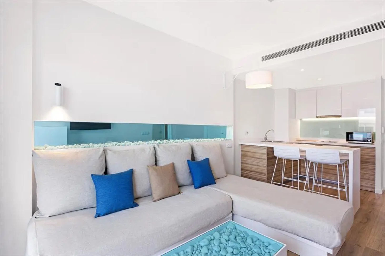 Metropolitan Playa JUKA Aparthotel