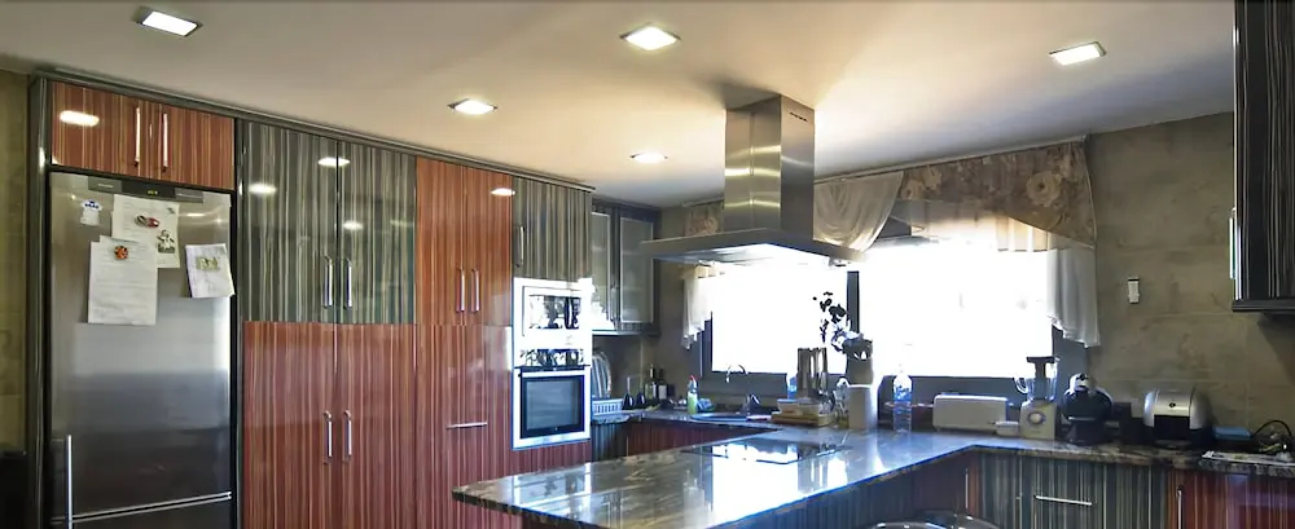 Chalet con piscina interior y sauna