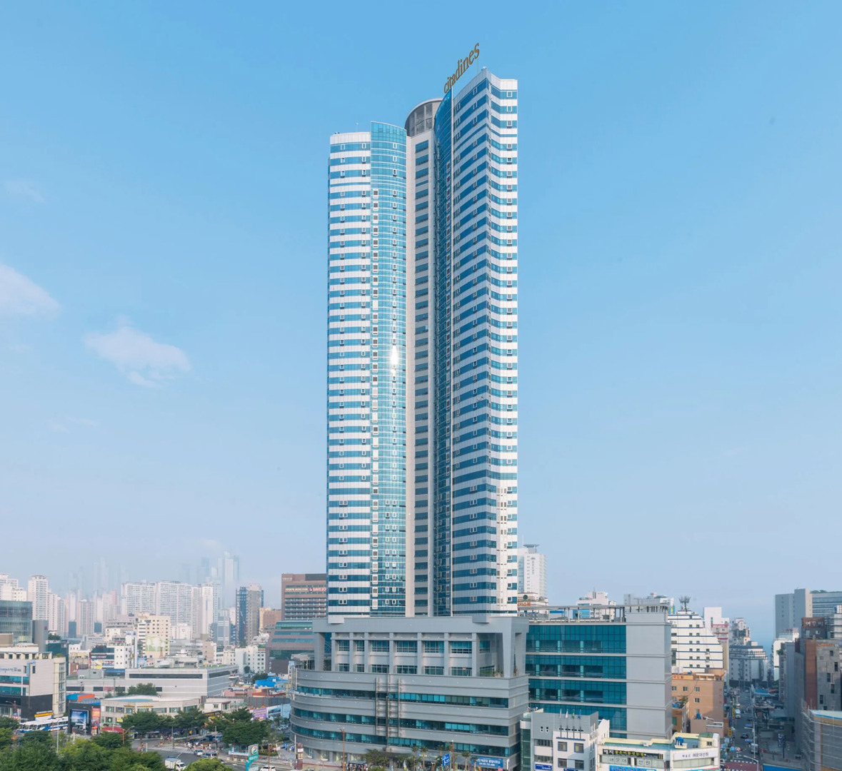 Felix by STX Hotel & Suite