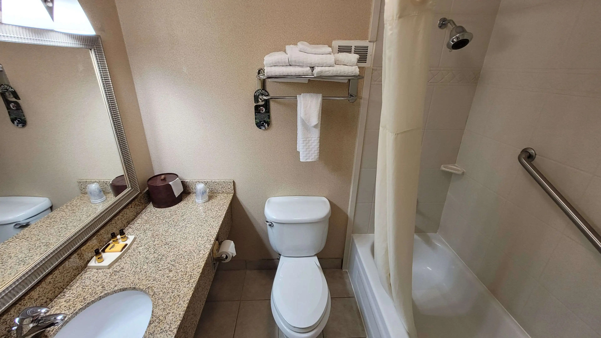 Best Western Plus Bridgeport Inn