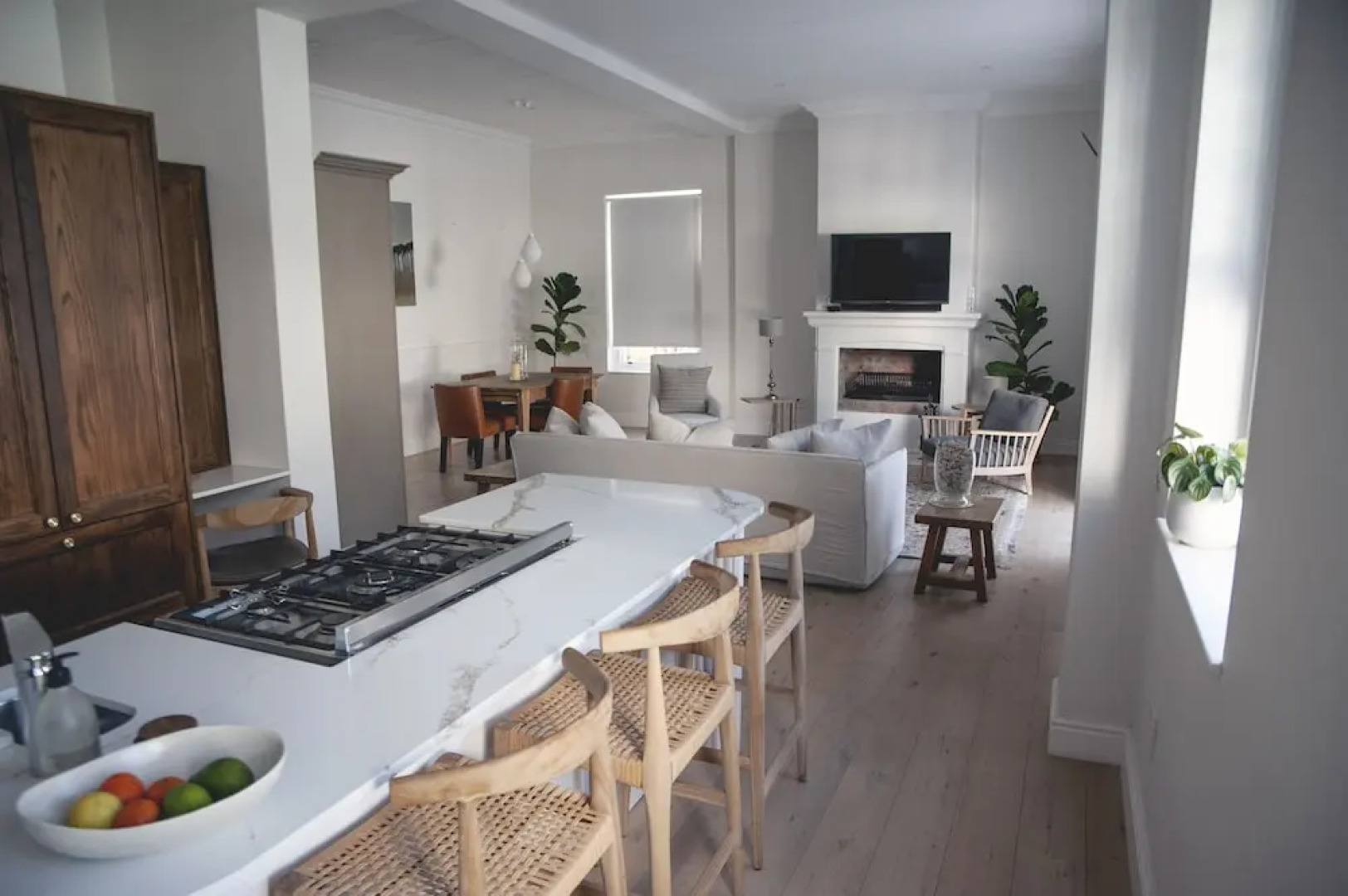 The Grand Hotel Robertson