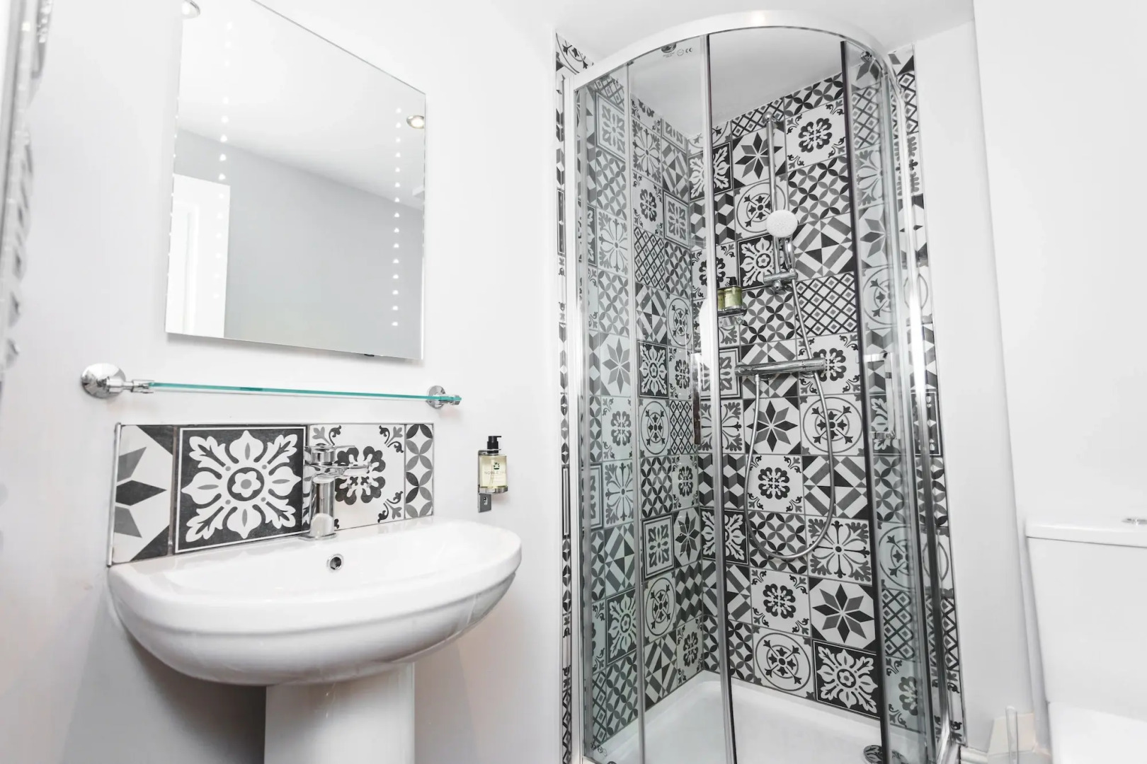 The Dog and Doublet Inn