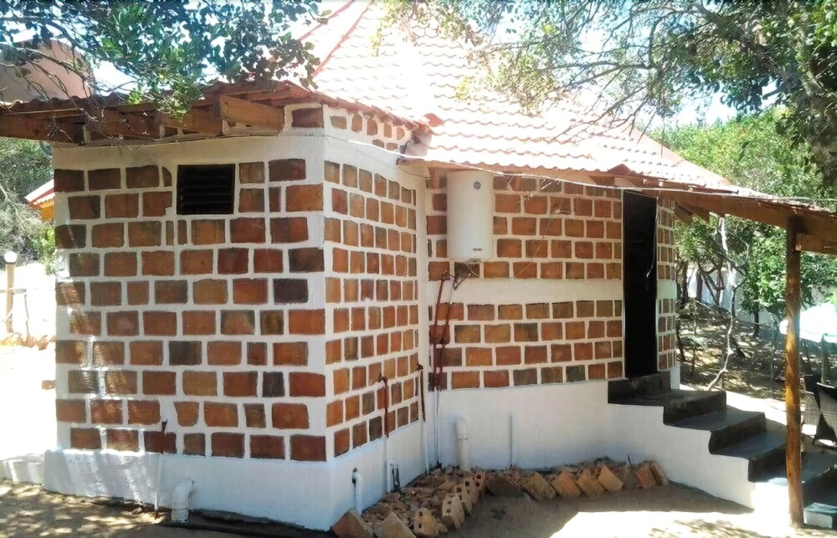 Delih Beach Lodge